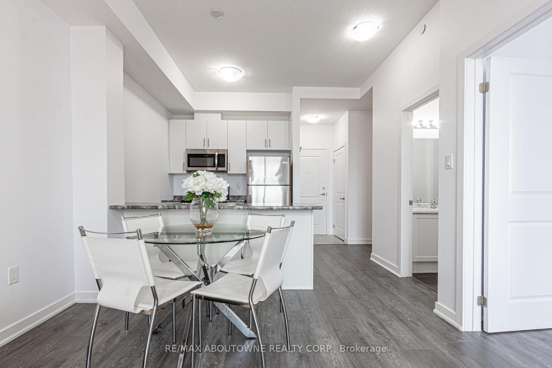 Photo 13 of Unit 608, 125 Shoreview Place, Hamilton, Stoney Creek — HOMEH
