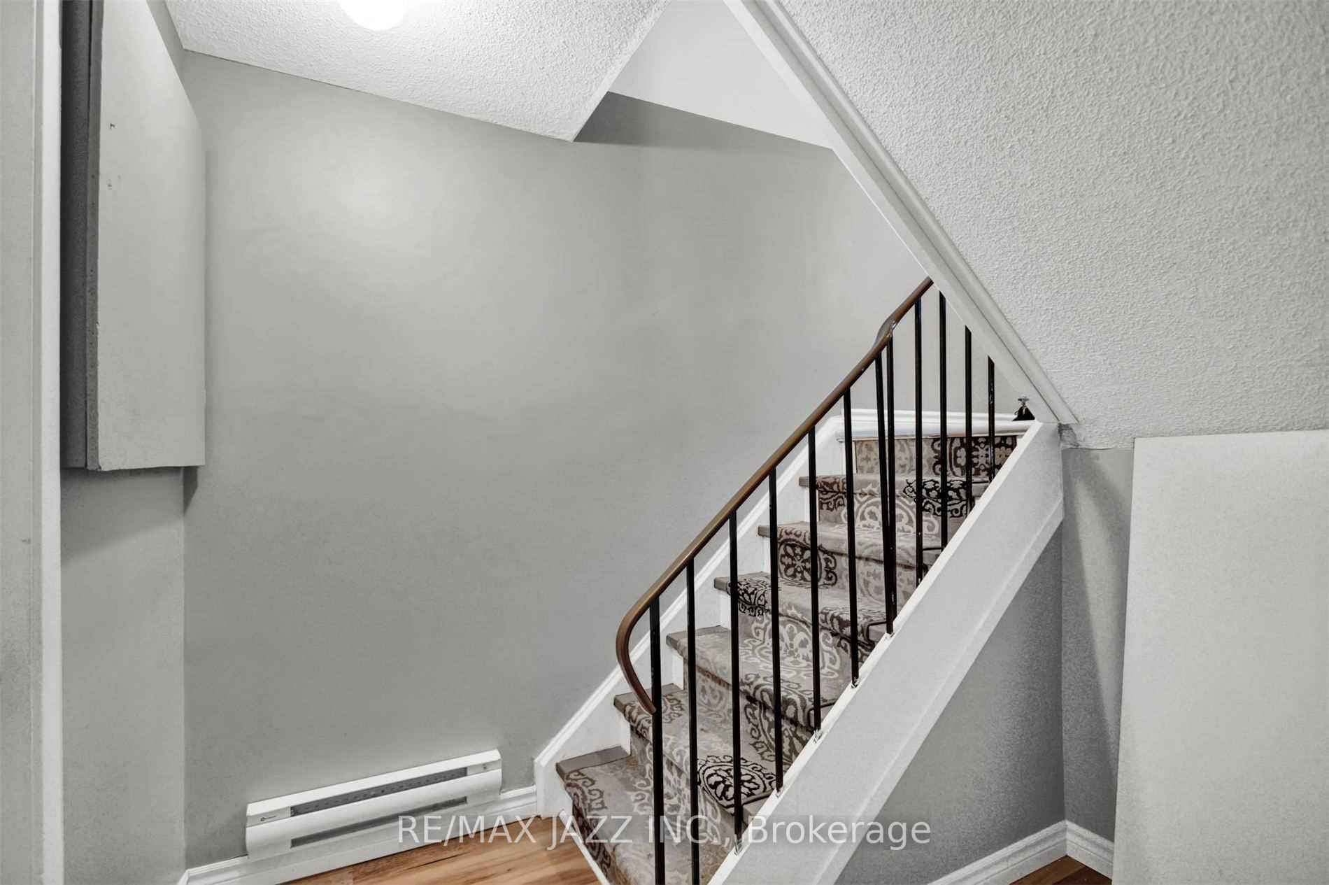 Photo 7 of 38 John Scott Avenue, Clarington, Bowmanville — HOMEH