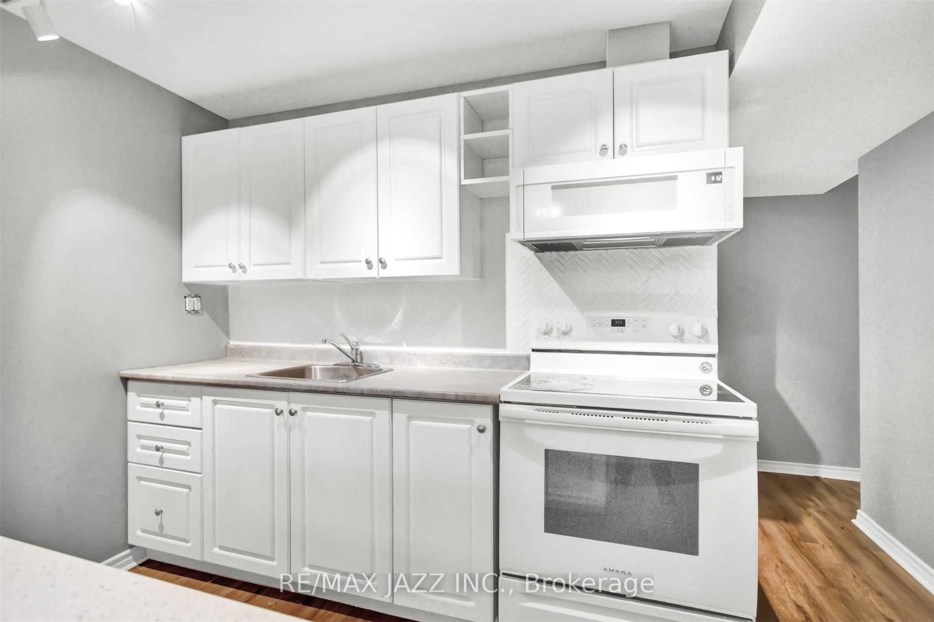 Photo 10 of 38 John Scott Avenue, Clarington, Bowmanville — HOMEH