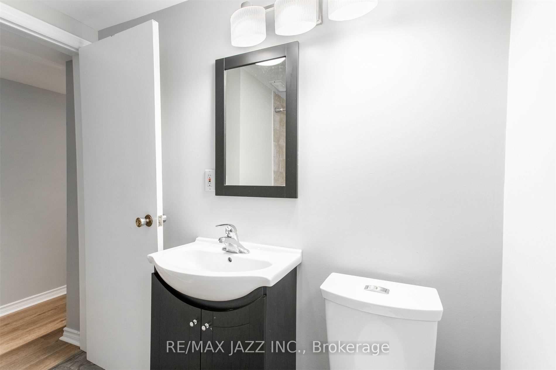 Photo 12 of 38 John Scott Avenue, Clarington, Bowmanville — HOMEH