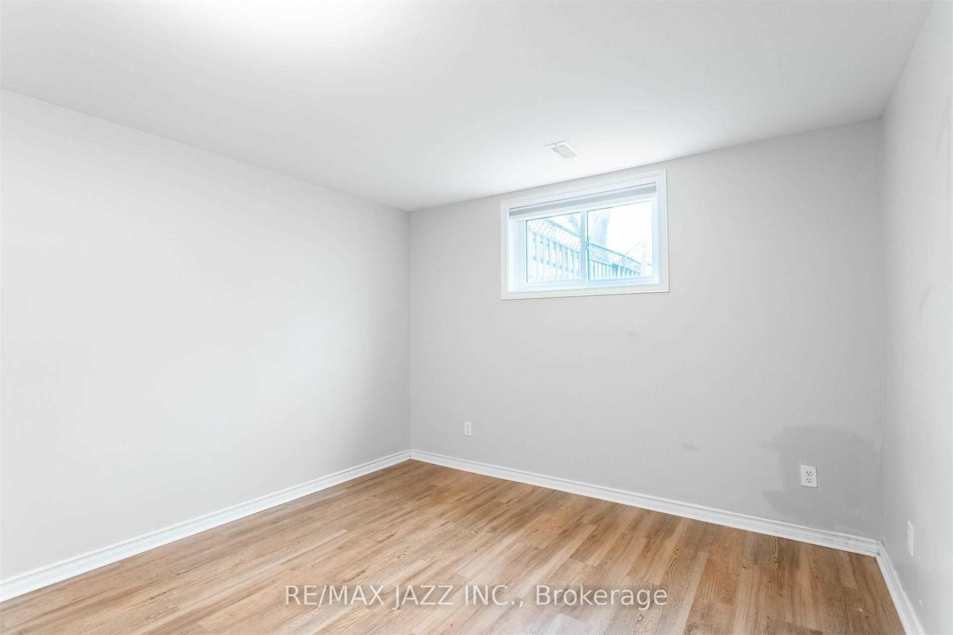 Photo 13 of 38 John Scott Avenue, Clarington, Bowmanville — HOMEH