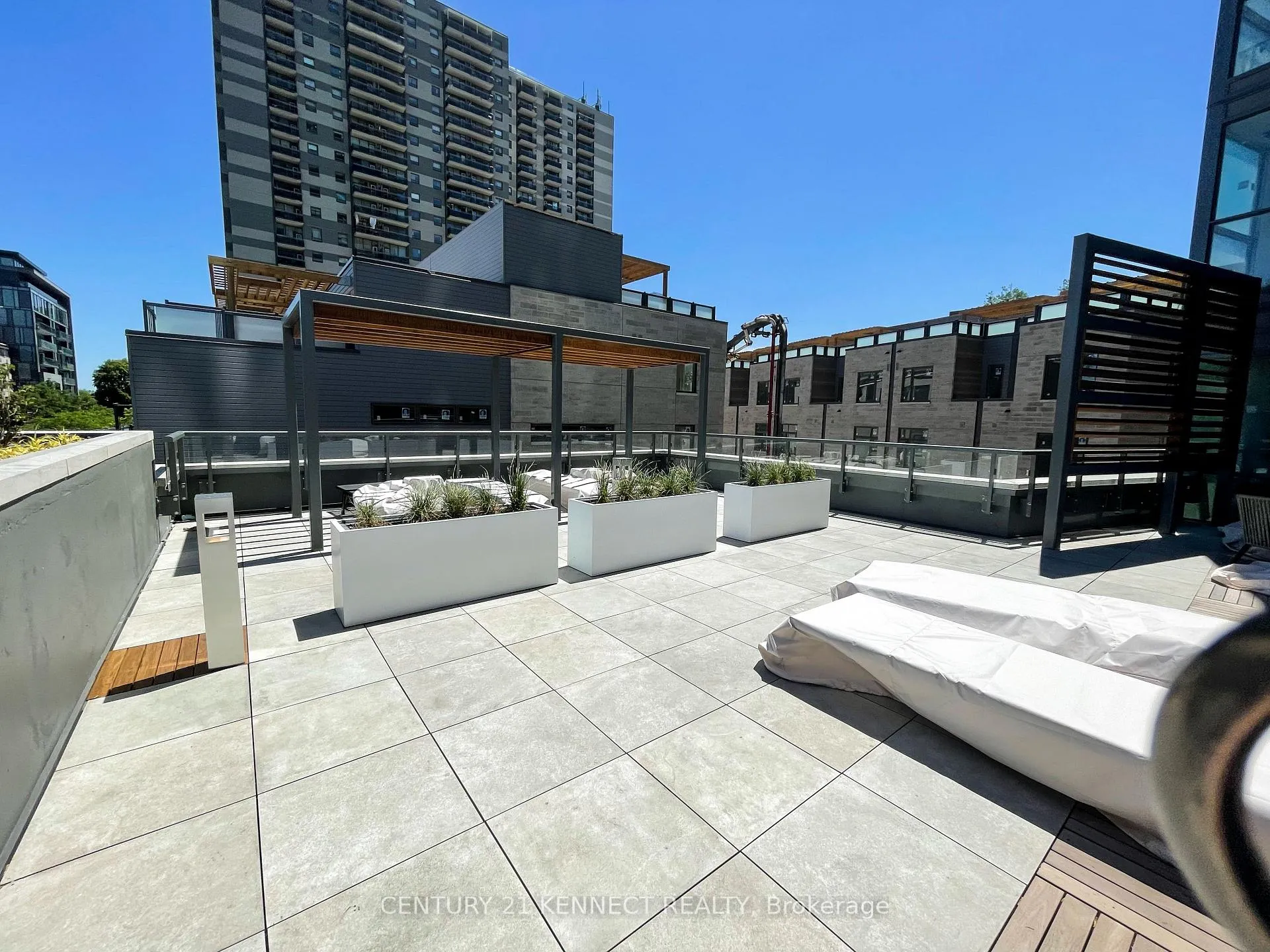 Photo 8 of Unit 1201, 181 Bedford Road, Toronto, The Annex — HOMEH