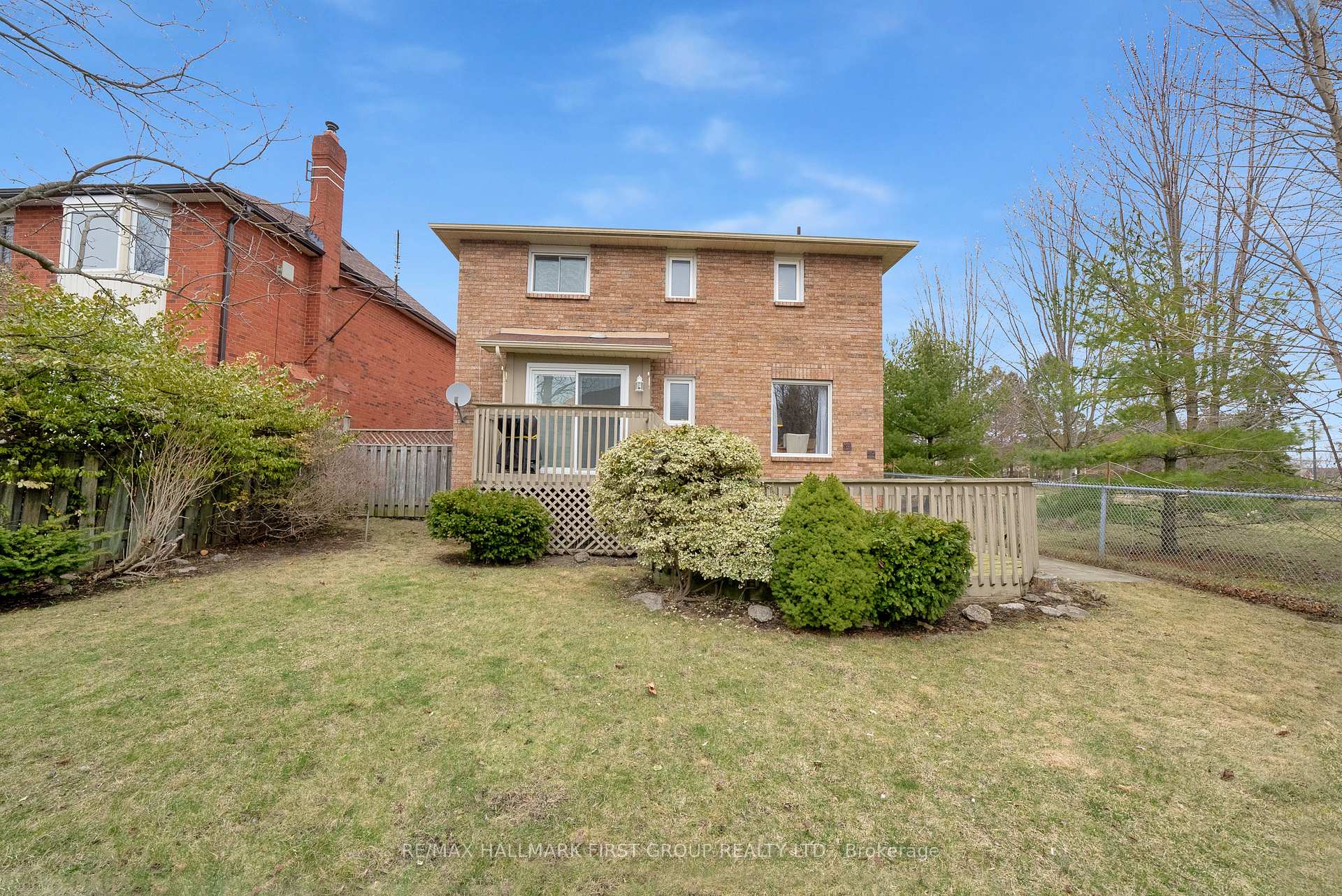 Photo 14 of 27 Hawkins Crescent, Ajax, South West — HOMEH