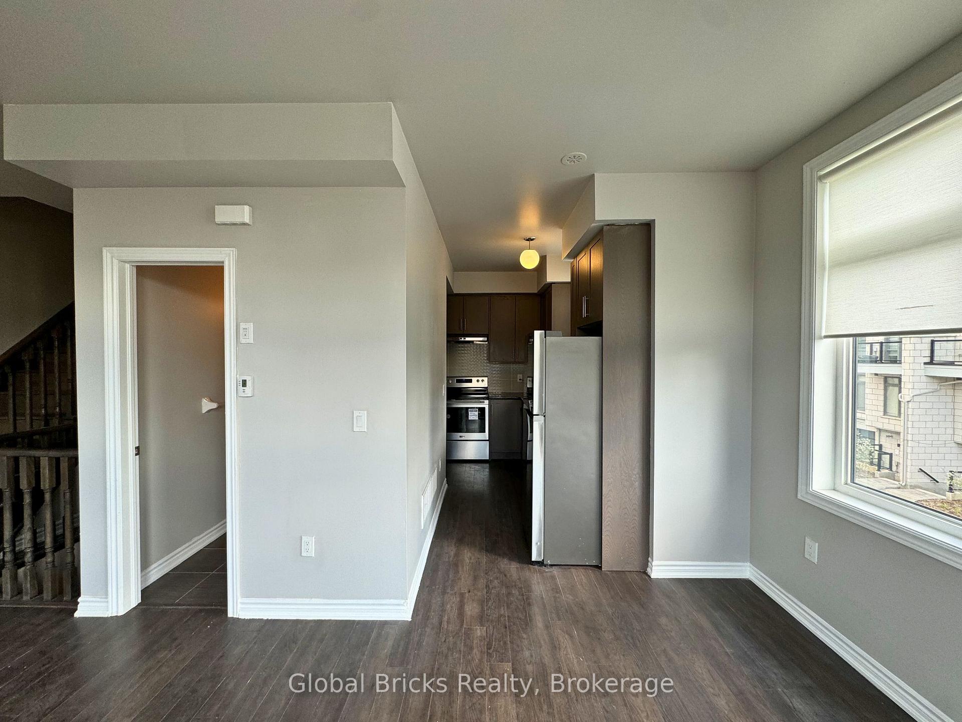 Photo 7 of Unit 306, 10 Halliford Place, Brampton, Goreway Drive Corridor — HOMEH