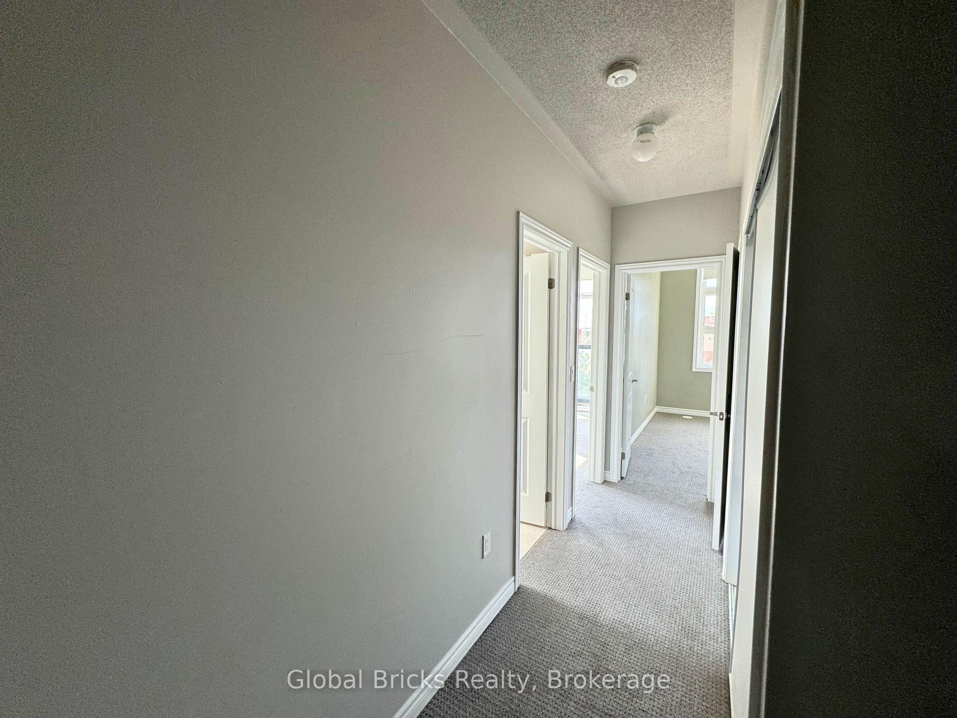Photo 11 of Unit 306, 10 Halliford Place, Brampton, Goreway Drive Corridor — HOMEH
