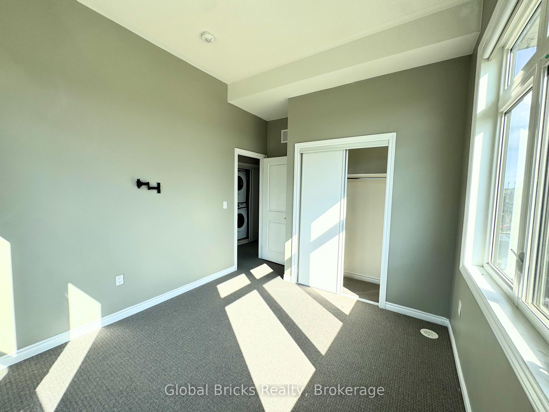 Photo 15 of Unit 306, 10 Halliford Place, Brampton, Goreway Drive Corridor — HOMEH