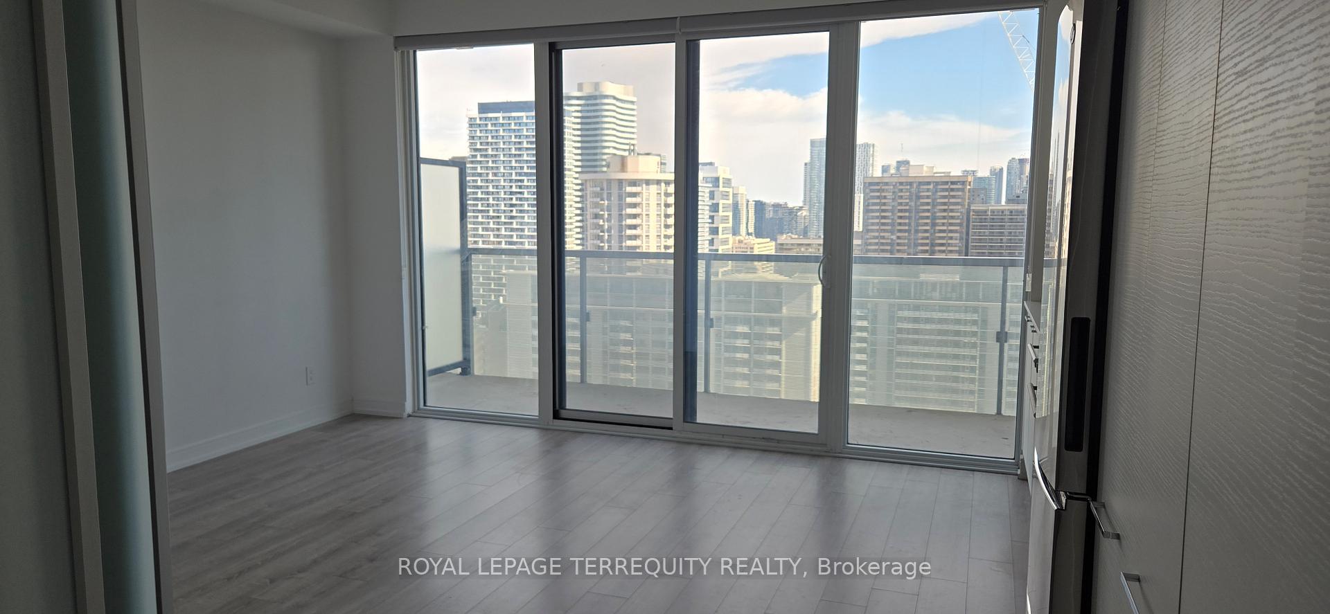 Photo 3 of Unit 2303, 28 Wellesley Street E, Toronto, Church-Yonge Corridor — HOMEH