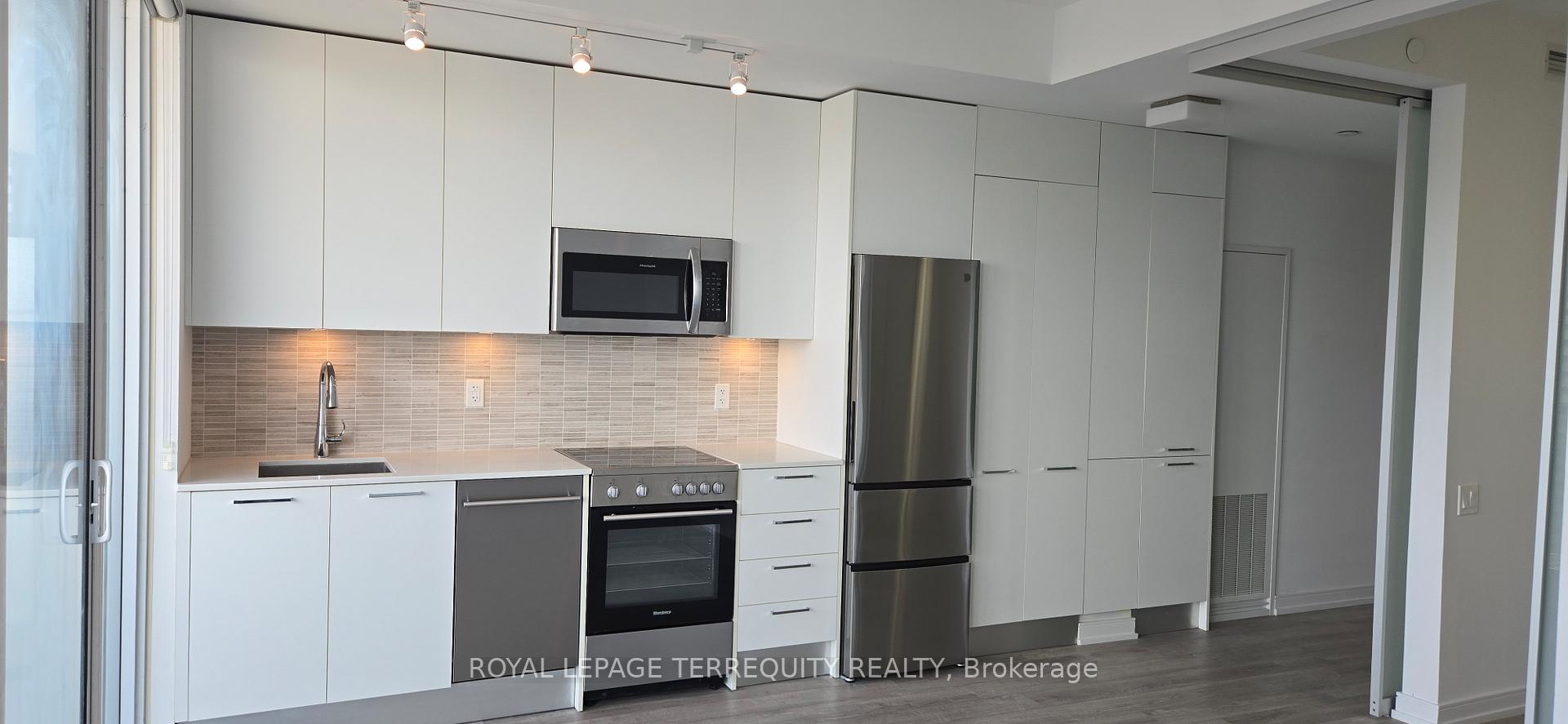 Photo 8 of Unit 2303, 28 Wellesley Street E, Toronto, Church-Yonge Corridor — HOMEH