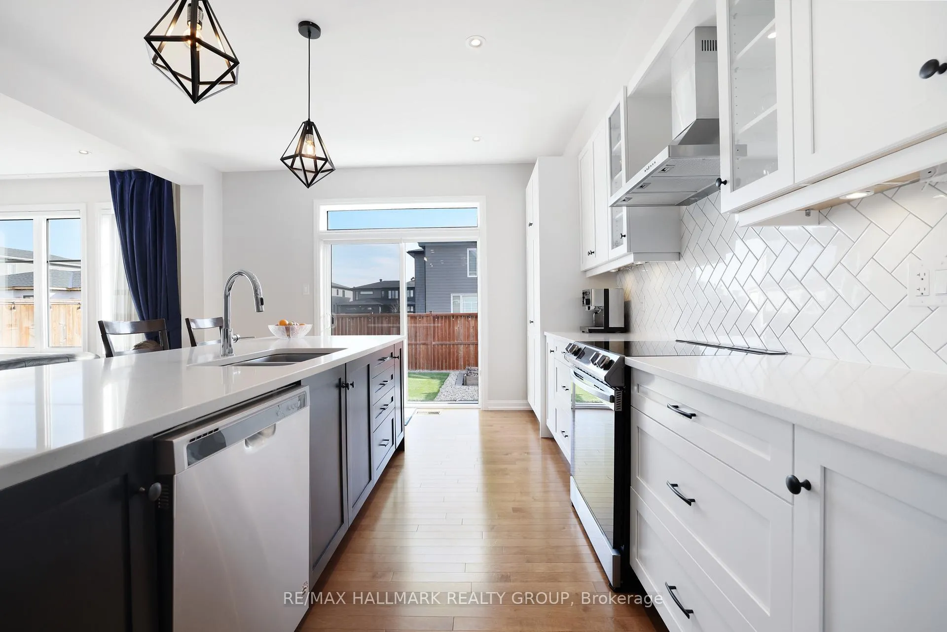 Photo 6 of 278 Meynell Road, Ottawa, Goulbourn Twp From Franktown Rd/South To Rideau — HOMEH