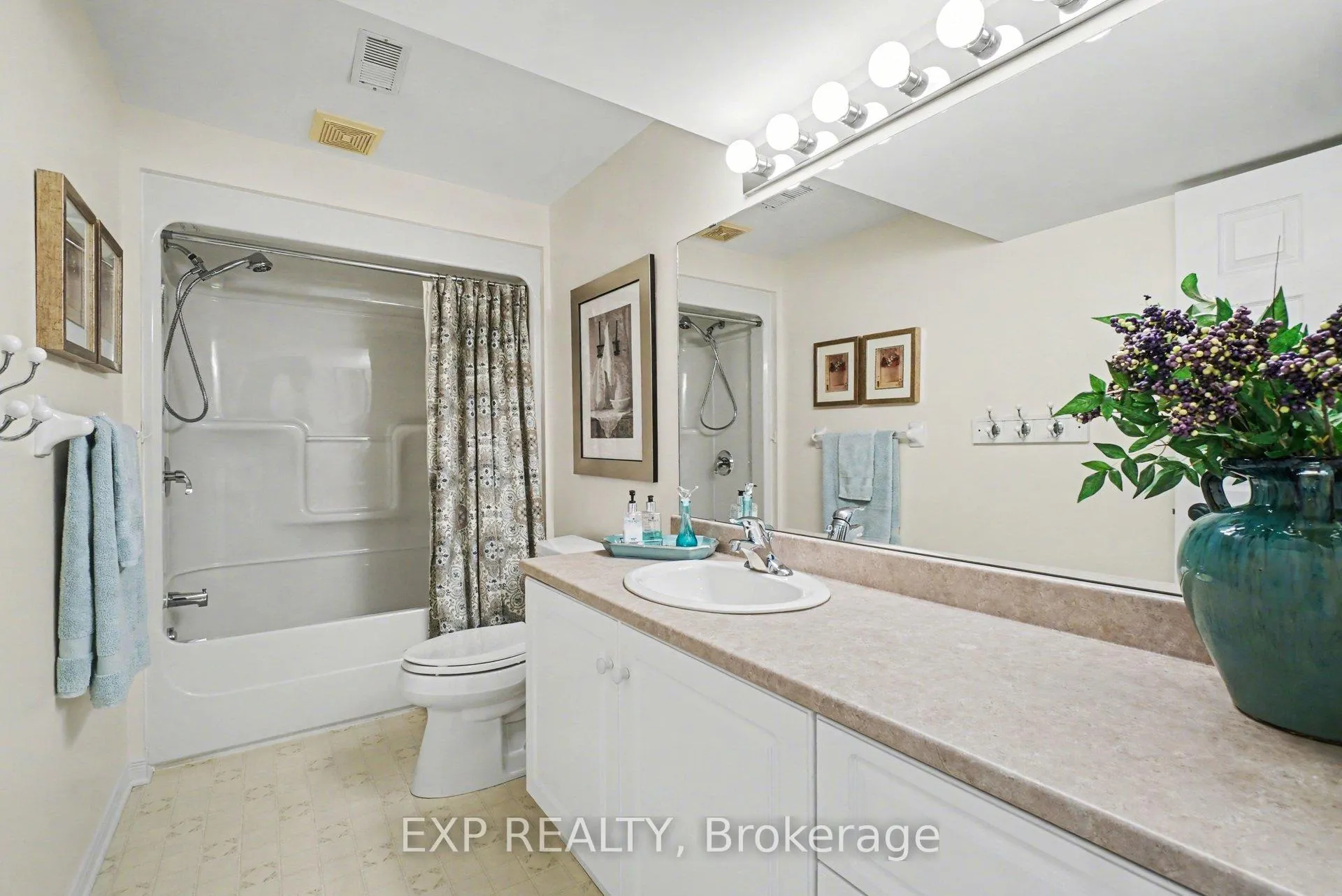 Photo 27 of 45 Morenz Terrace, Ottawa, Kanata - Kanata Lakes/Heritage Hills — HOMEH
