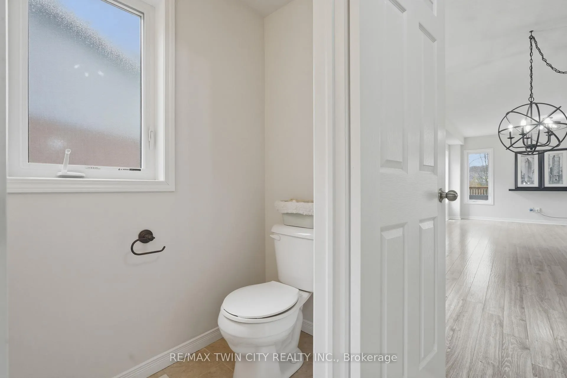 Photo 12 of 288 Steepleridge Street, Kitchener — HOMEH
