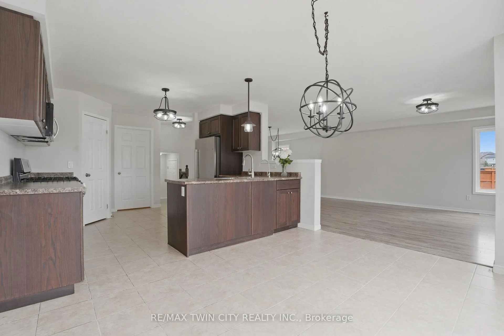 Photo 21 of 288 Steepleridge Street, Kitchener — HOMEH