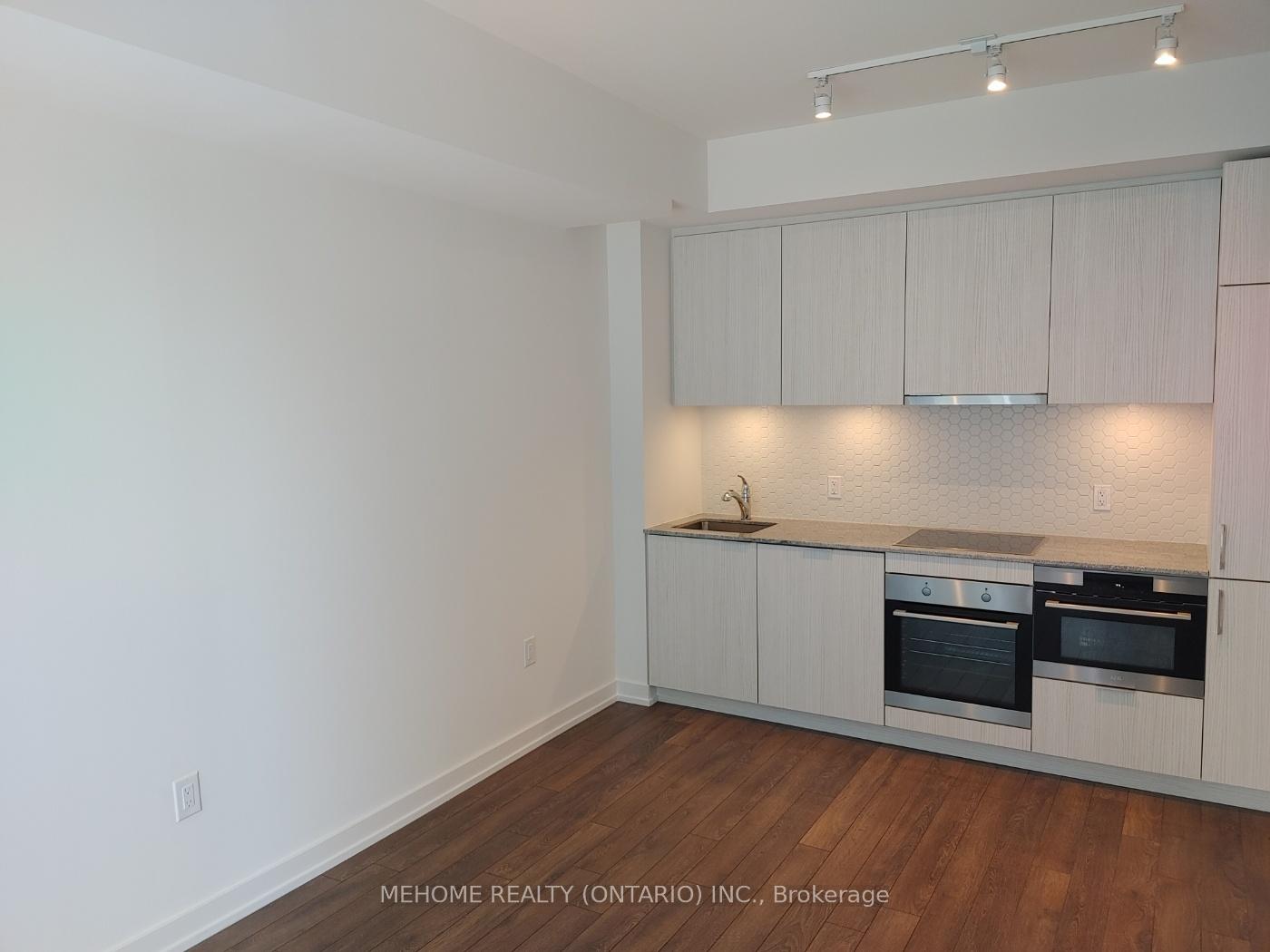 Photo 2 of Unit 1516, 158 Front Street E, Toronto, Moss Park — HOMEH