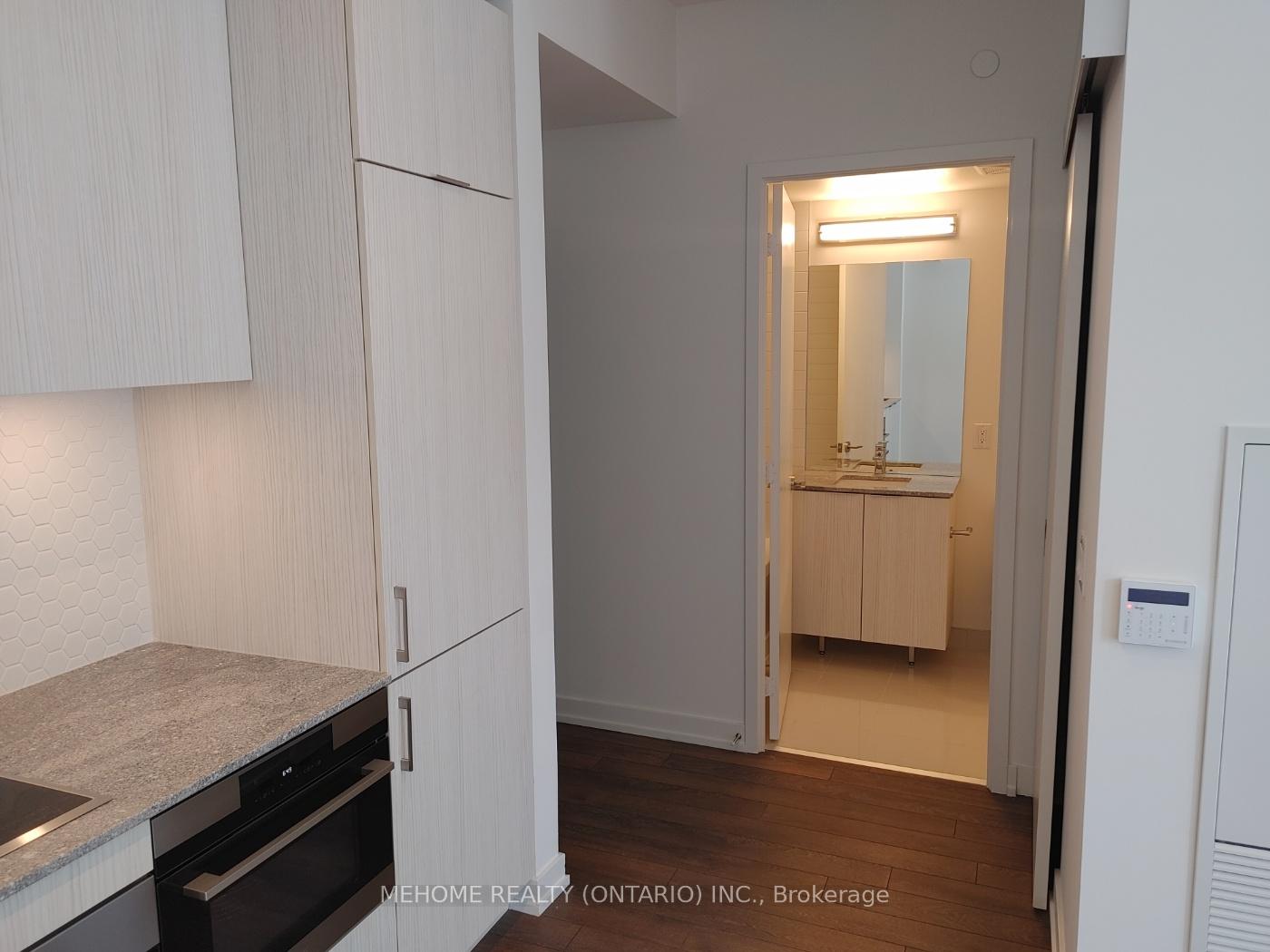 Photo 3 of Unit 1516, 158 Front Street E, Toronto, Moss Park — HOMEH