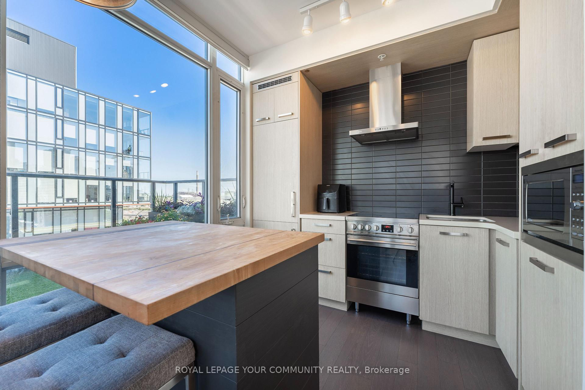 Photo 10 of Unit N907, 455 Front Street E, Toronto, Waterfront Communities — HOMEH