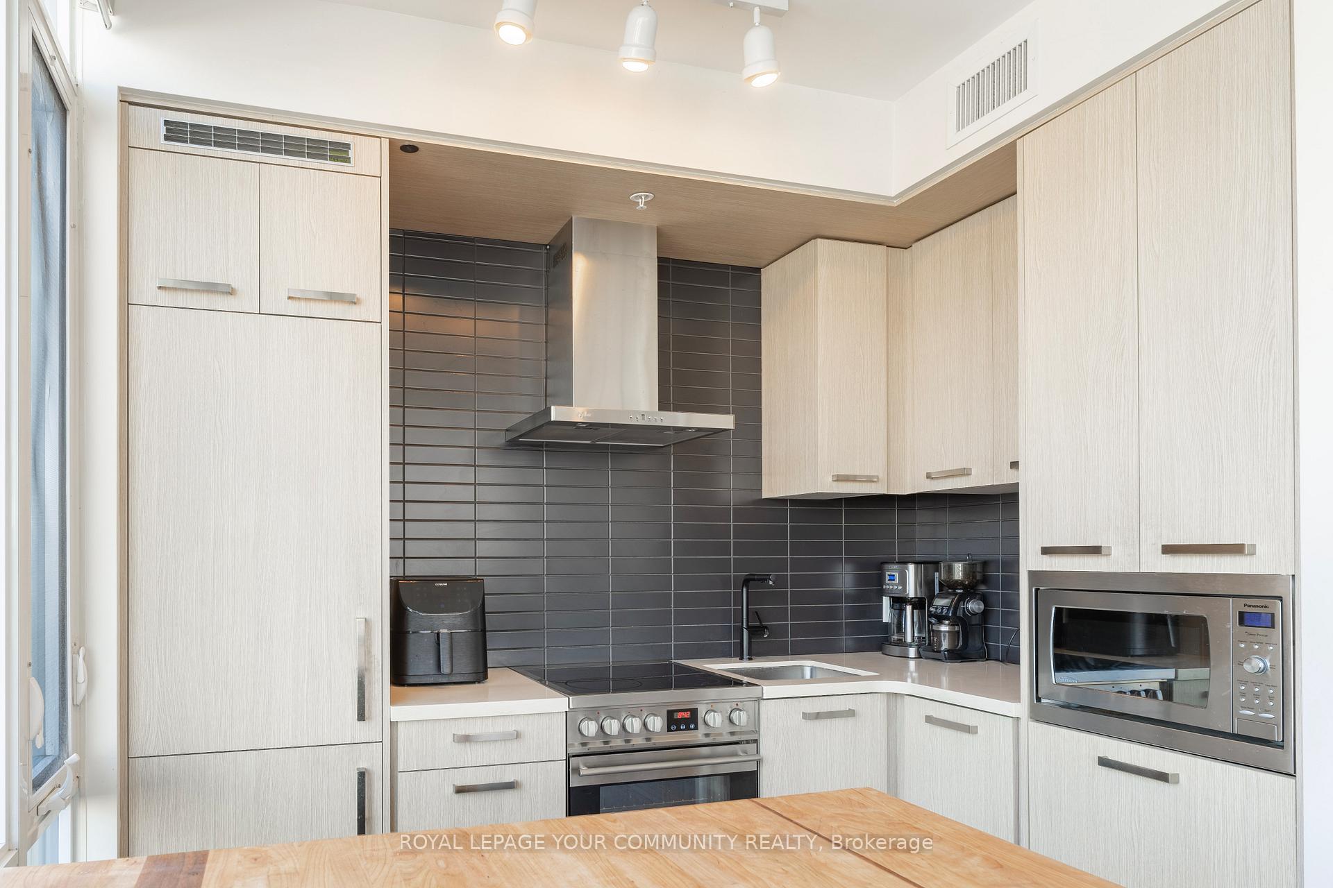 Photo 11 of Unit N907, 455 Front Street E, Toronto, Waterfront Communities — HOMEH