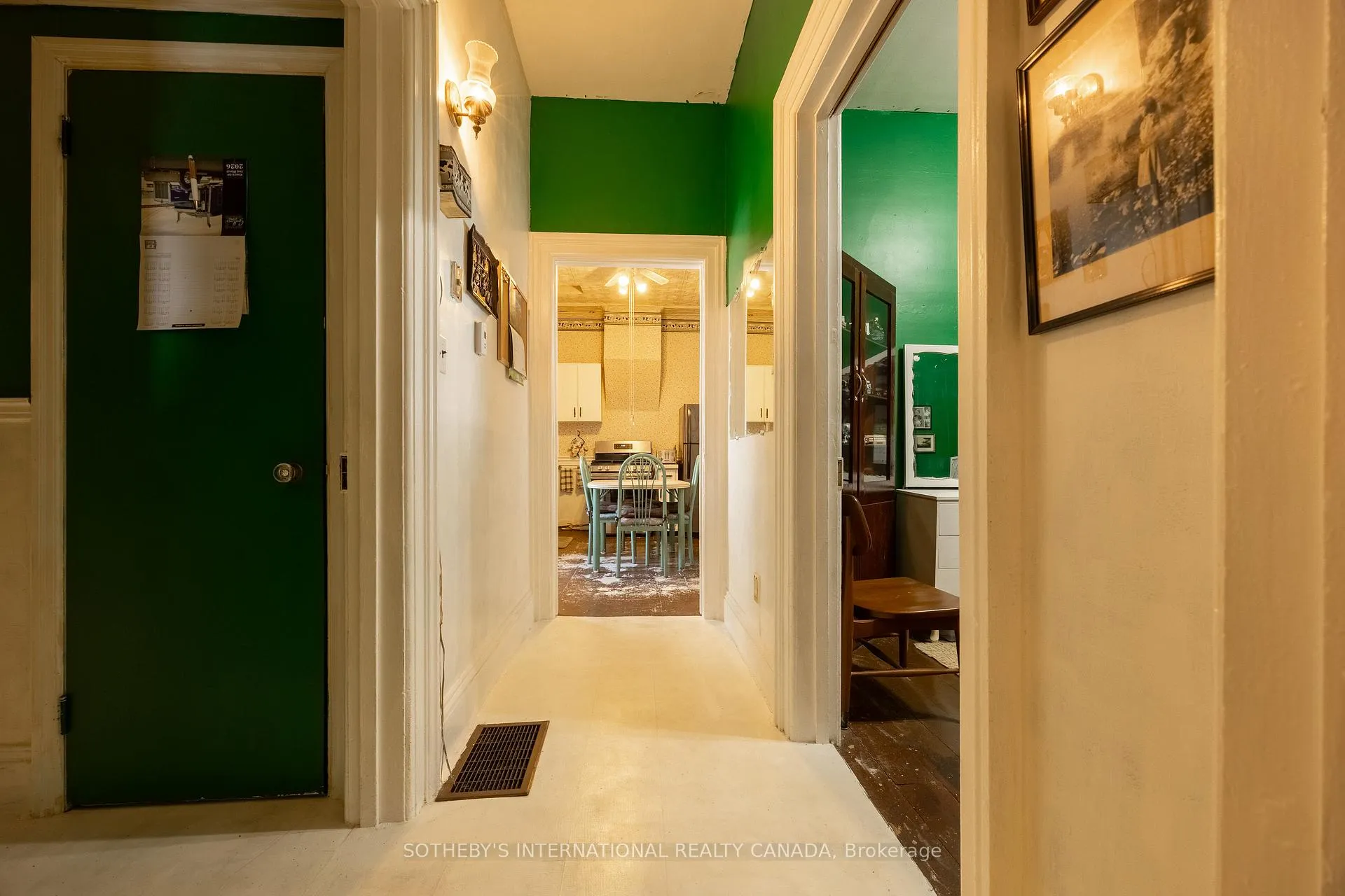 Photo 6 of 111 Broadway Street W, Brant, Paris — HOMEH