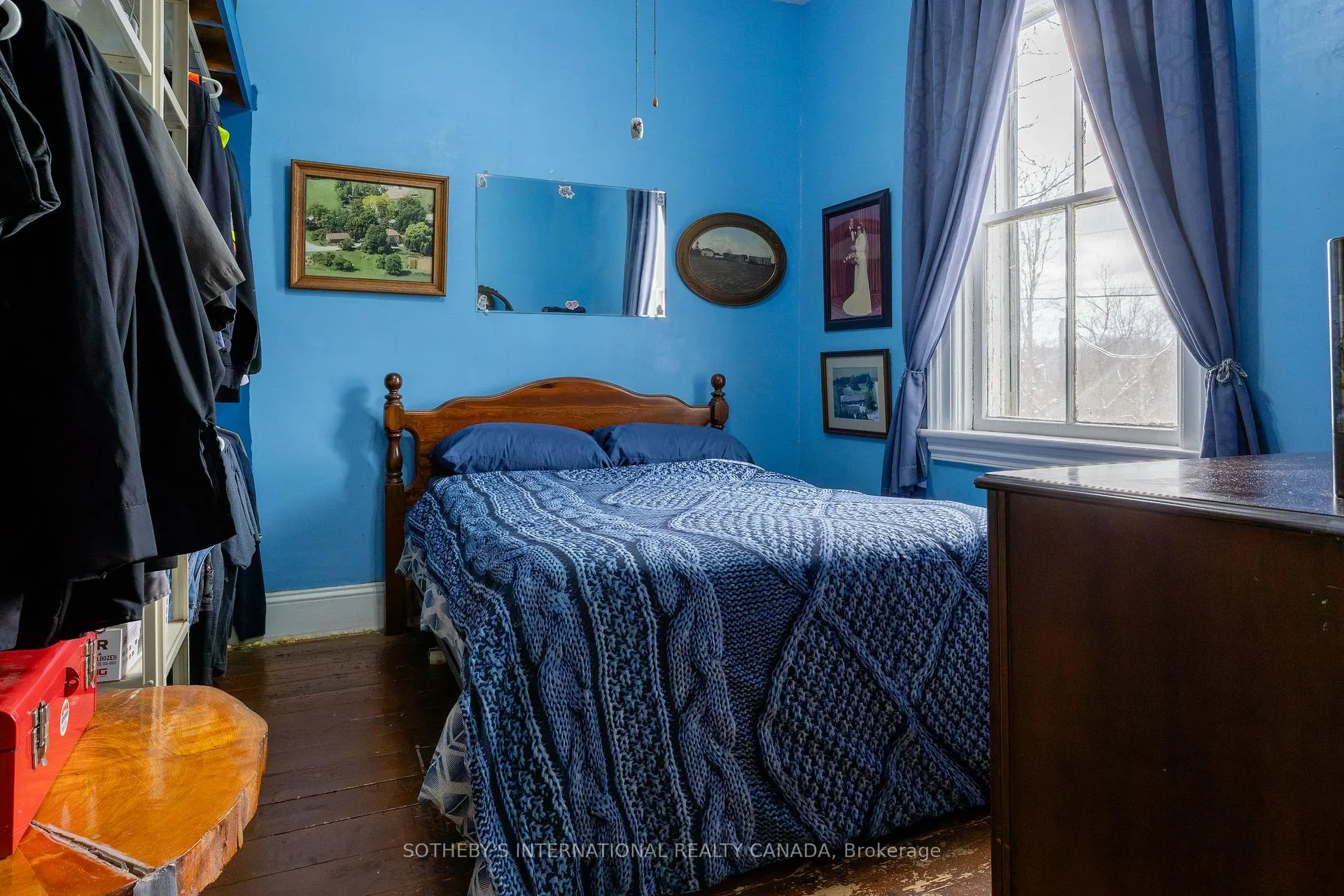 Photo 10 of 111 Broadway Street W, Brant, Paris — HOMEH