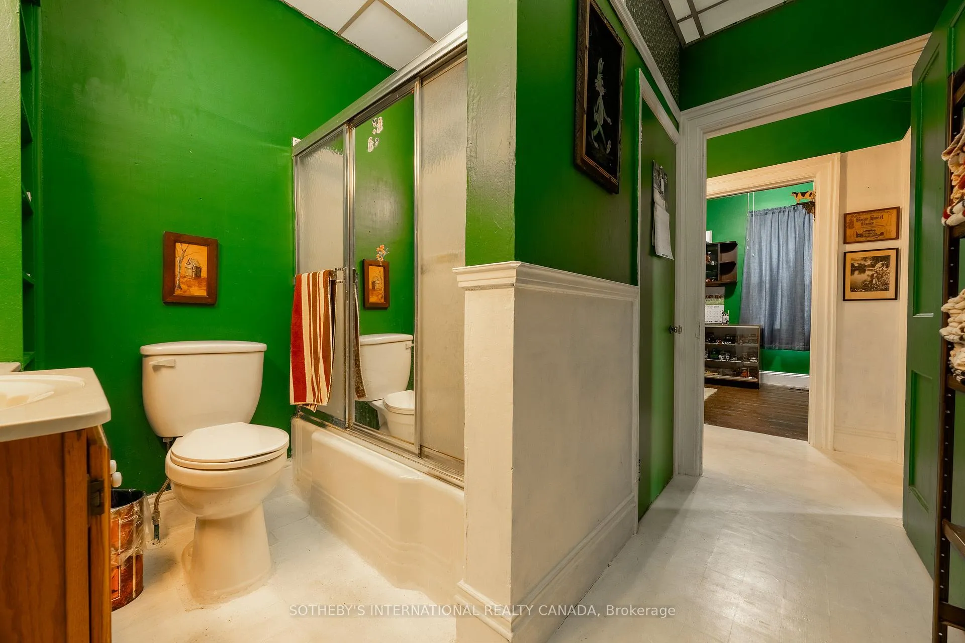Photo 17 of 111 Broadway Street W, Brant, Paris — HOMEH