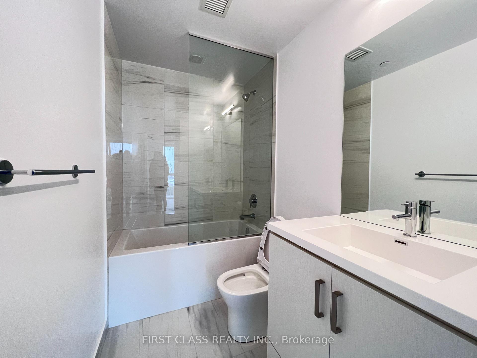 Photo 15 of Unit 1010, 10 Honeycrisp Crescent, Vaughan, Vaughan Corporate Centre — HOMEH