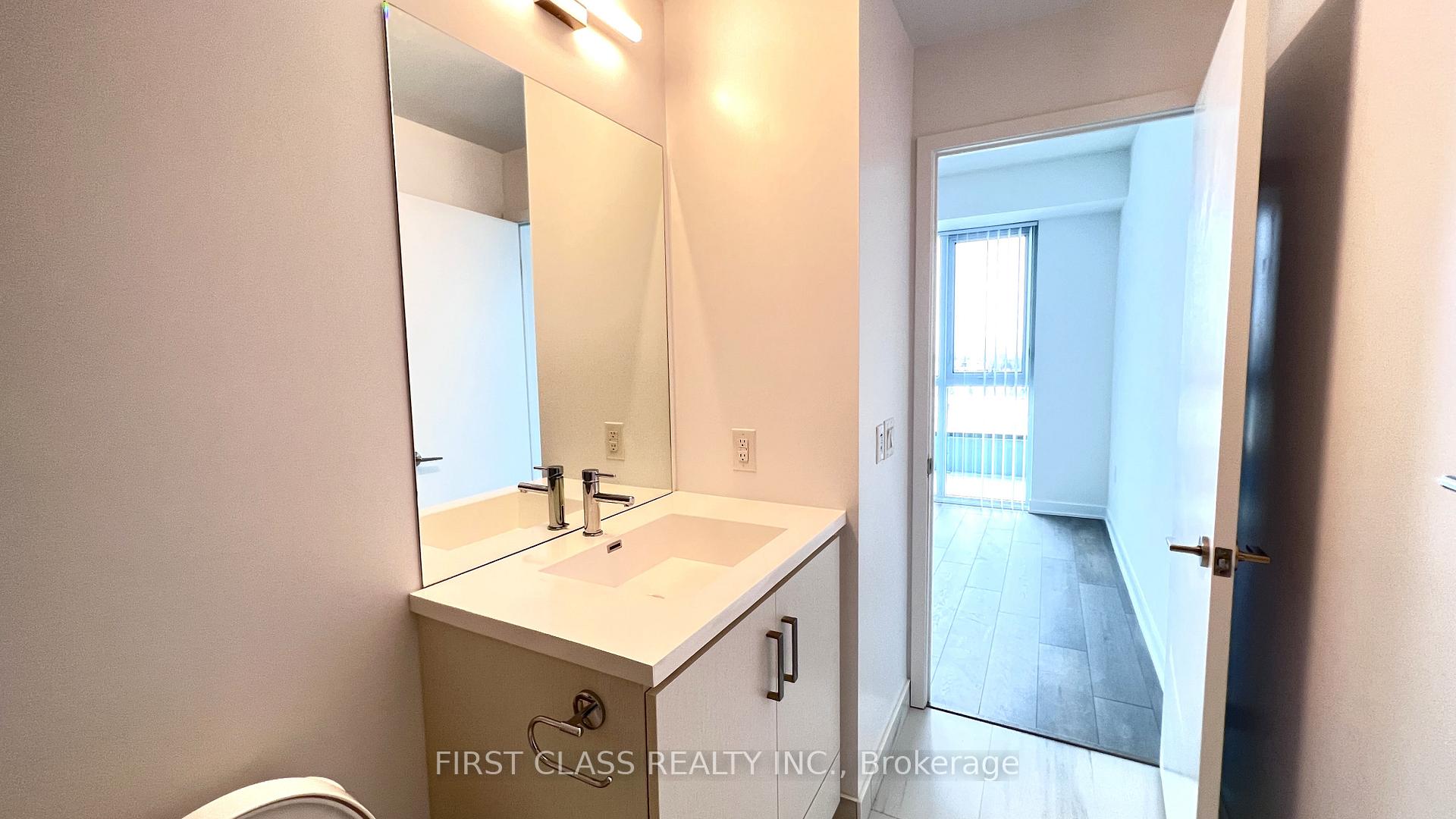 Photo 19 of Unit 1010, 10 Honeycrisp Crescent, Vaughan, Vaughan Corporate Centre — HOMEH