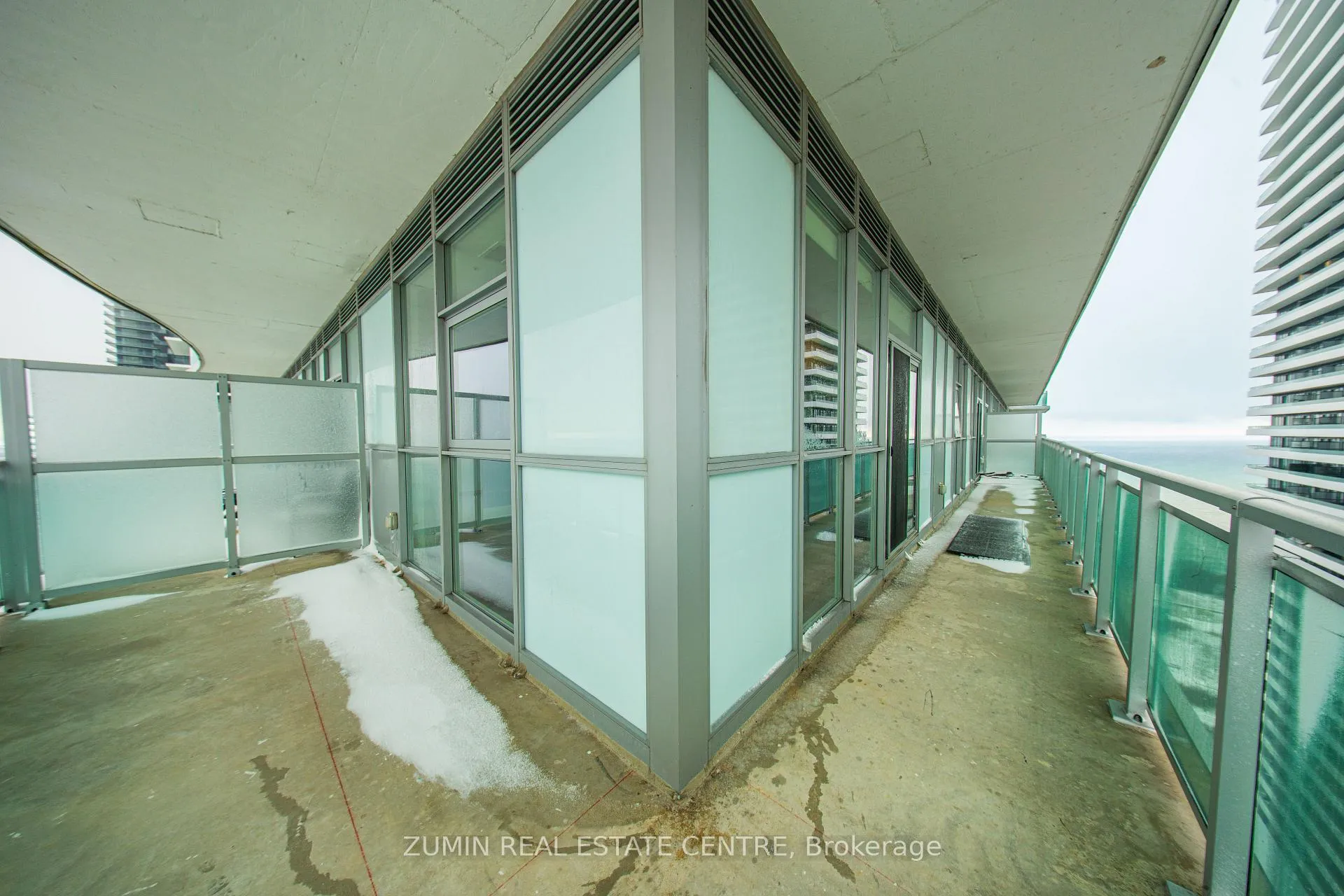 Photo 21 of Unit LPH3602, 33 Shore Breeze Drive, Etobicoke, Mimico — HOMEH