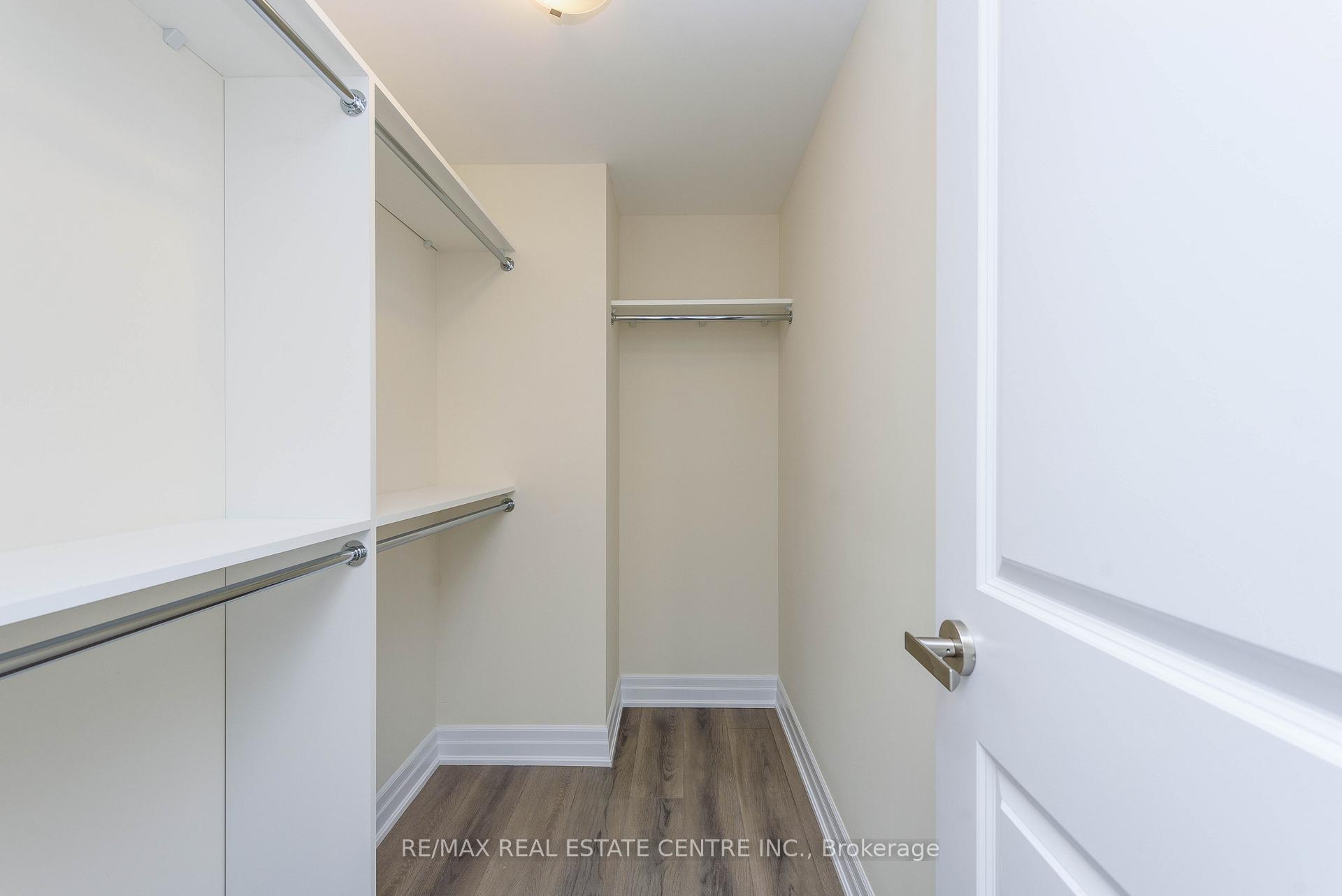 Photo 22 of Unit 910, 9075 Jane Street, Vaughan, Concord — HOMEH