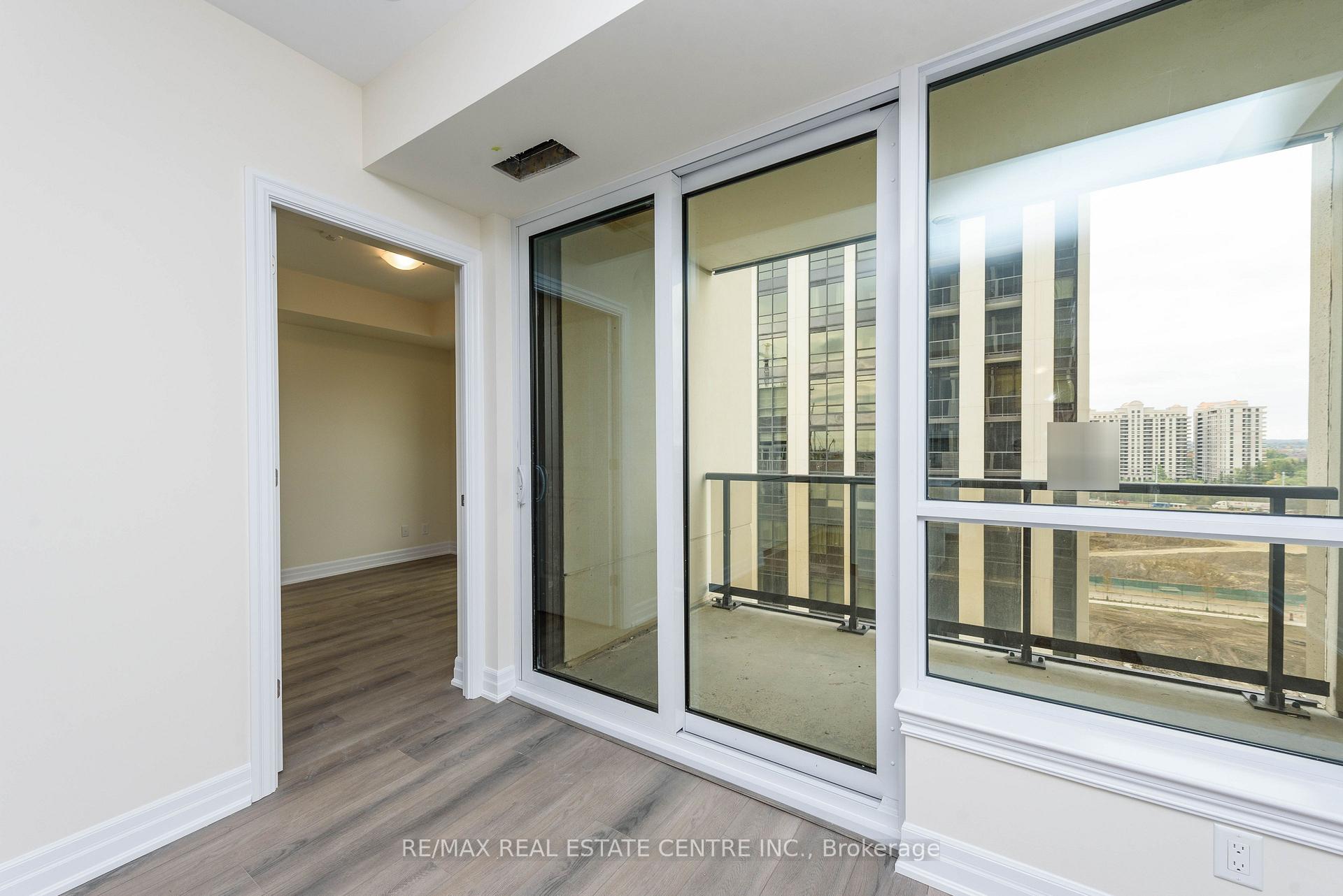 Photo 24 of Unit 910, 9075 Jane Street, Vaughan, Concord — HOMEH