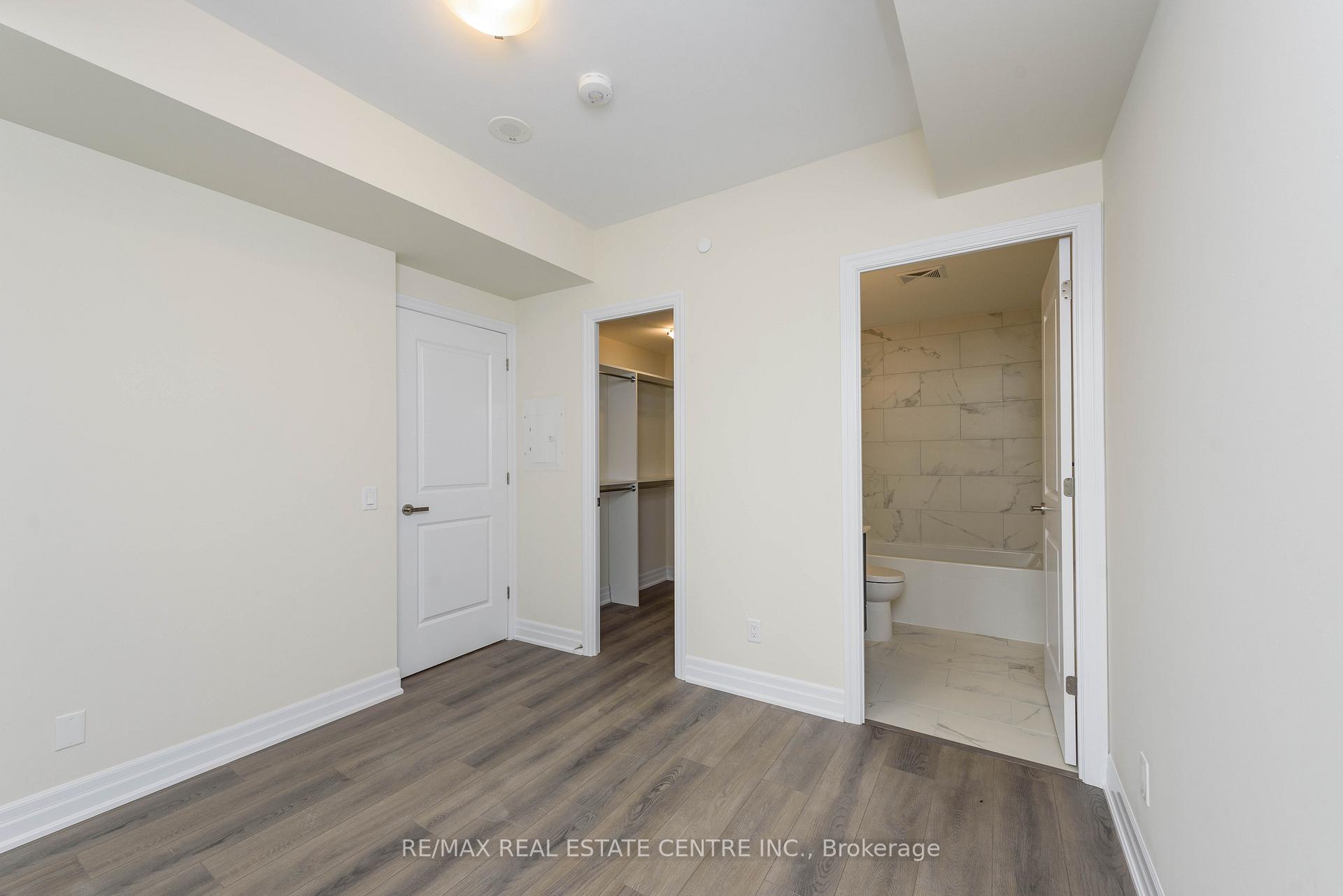 Photo 27 of Unit 910, 9075 Jane Street, Vaughan, Concord — HOMEH