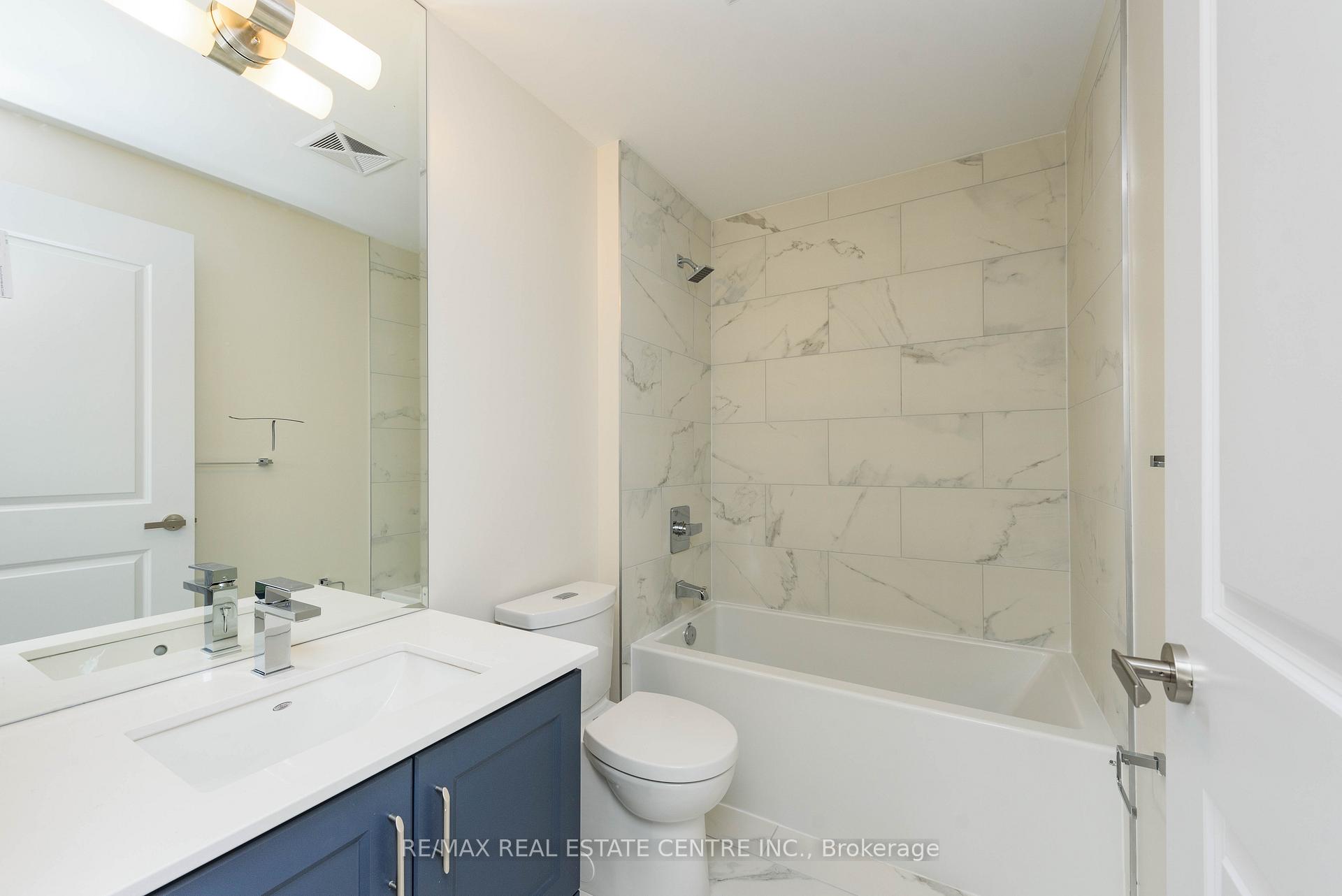 Photo 29 of Unit 910, 9075 Jane Street, Vaughan, Concord — HOMEH