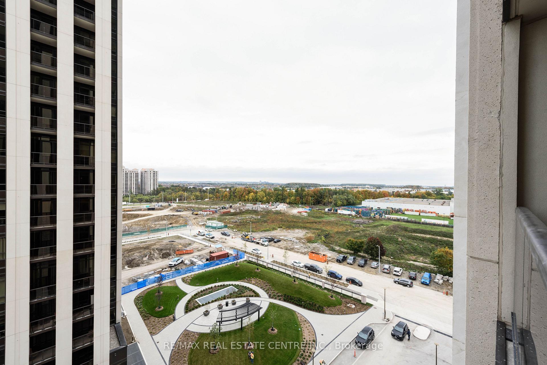 Photo 32 of Unit 910, 9075 Jane Street, Vaughan, Concord — HOMEH
