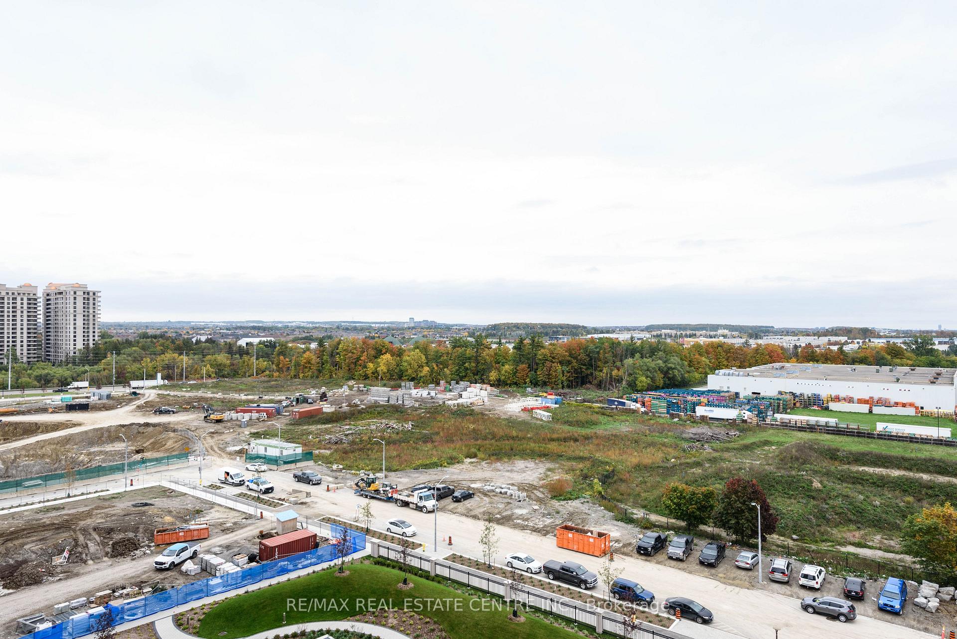 Photo 33 of Unit 910, 9075 Jane Street, Vaughan, Concord — HOMEH