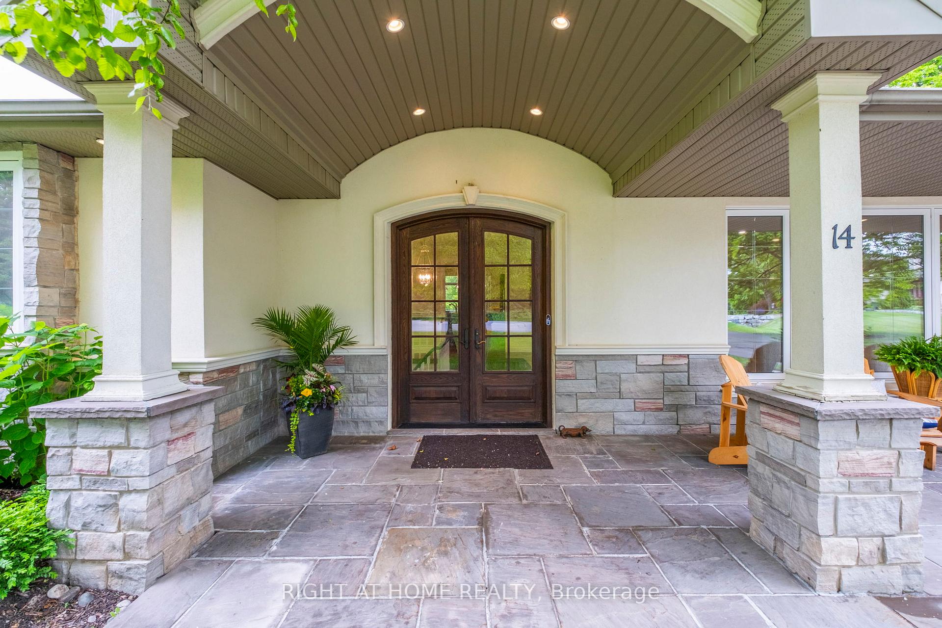 Photo 1 of 14 Mcbride Court, Caledon, Palgrave — HOMEH