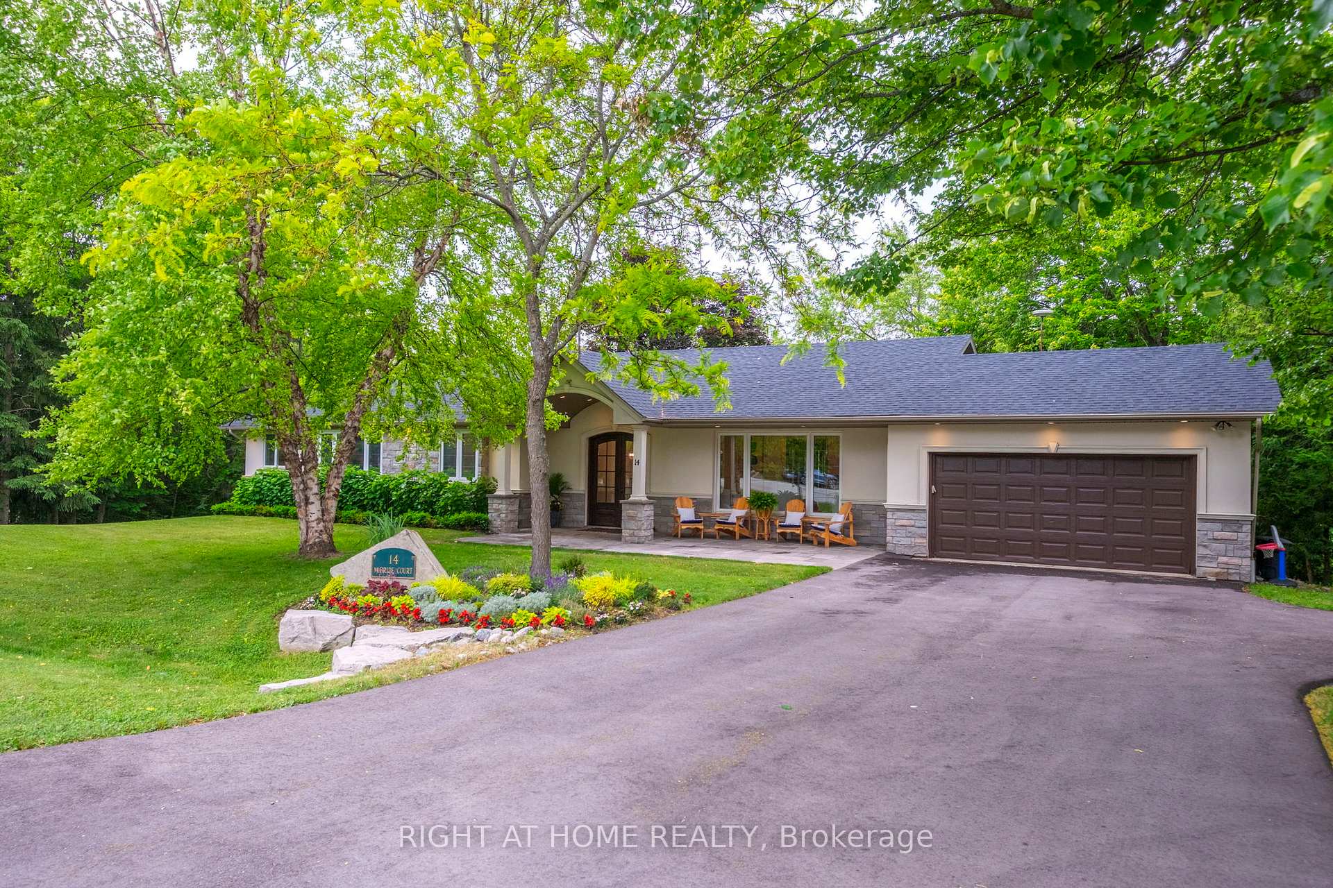 Photo 9 of 14 Mcbride Court, Caledon, Palgrave — HOMEH