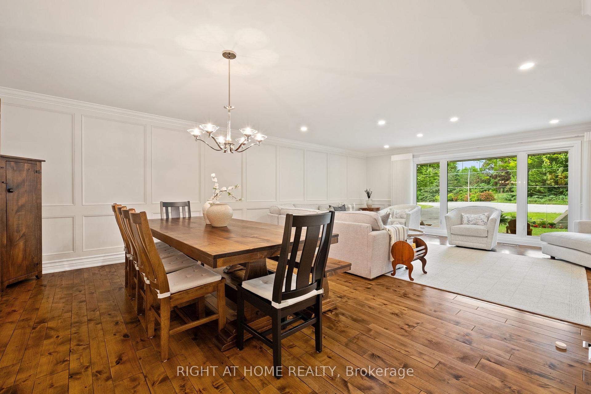 Photo 10 of 14 Mcbride Court, Caledon, Palgrave — HOMEH