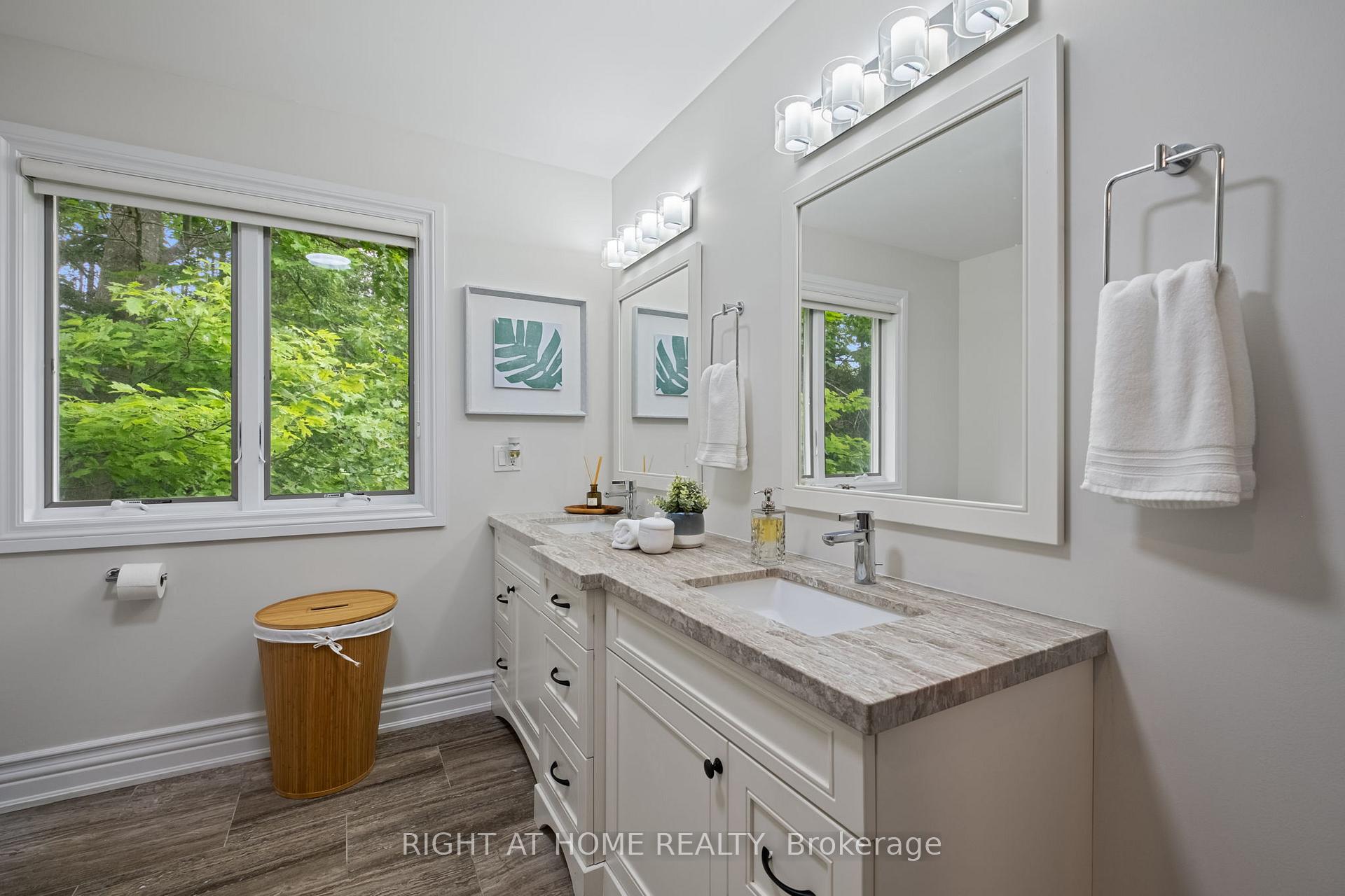 Photo 21 of 14 Mcbride Court, Caledon, Palgrave — HOMEH