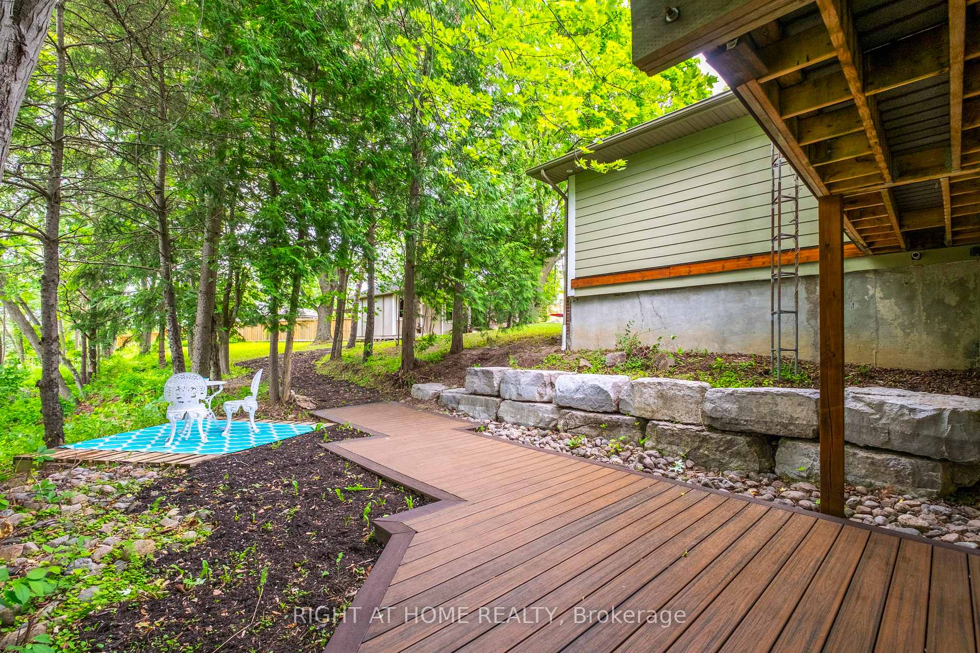 Photo 39 of 14 Mcbride Court, Caledon, Palgrave — HOMEH