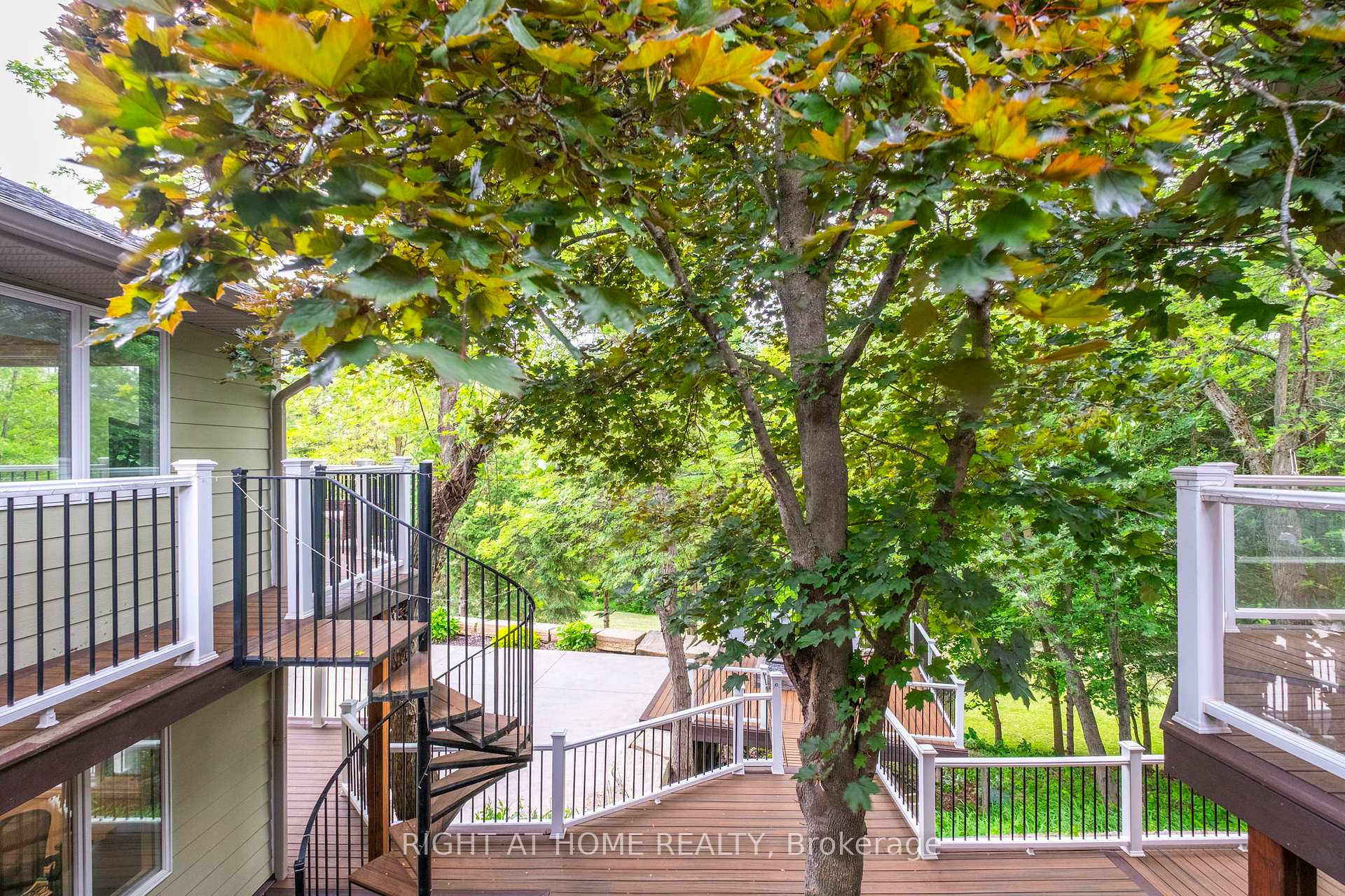 Photo 46 of 14 Mcbride Court, Caledon, Palgrave — HOMEH