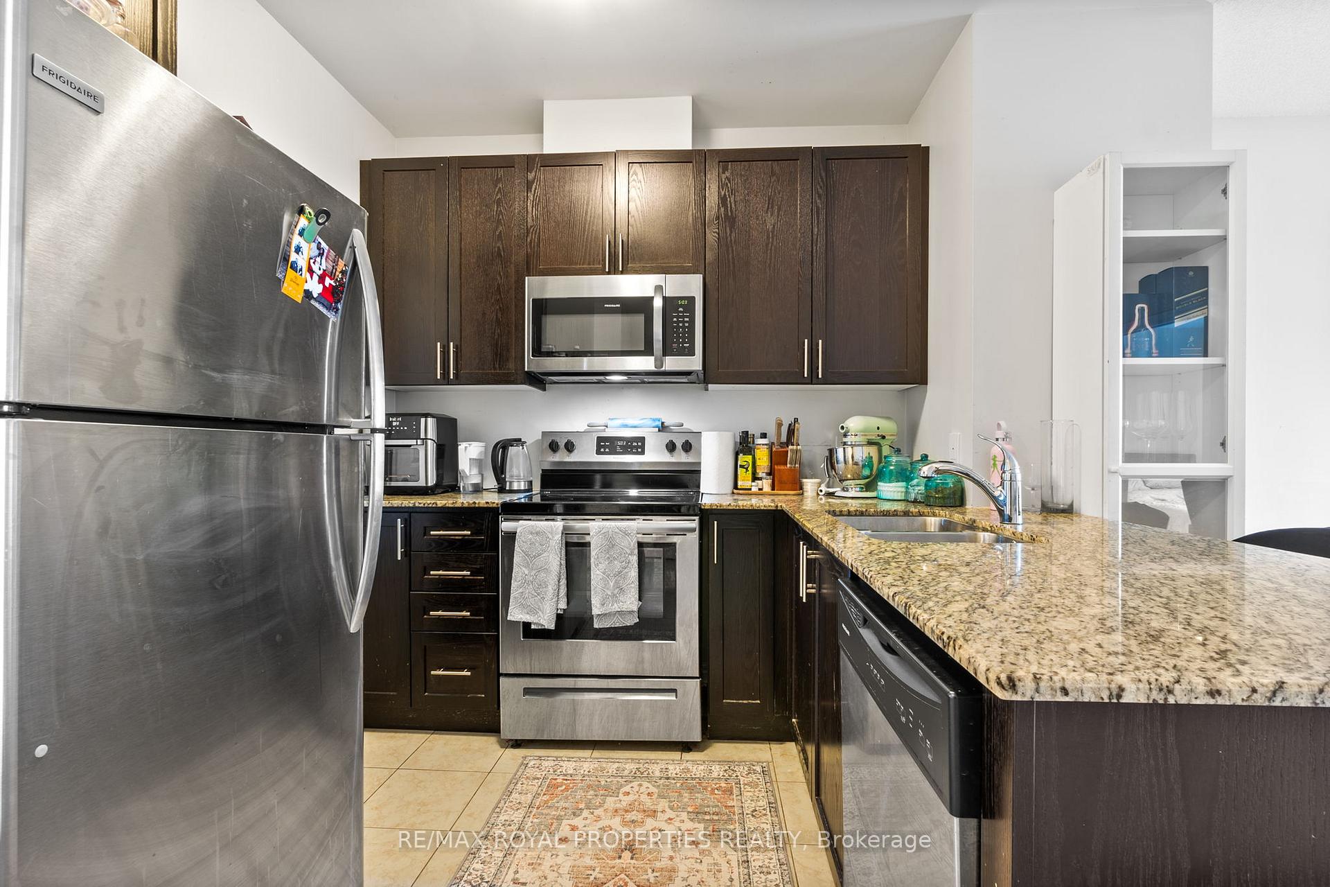 Photo 8 of Unit 216, 7325 Markham Road, Markham, Cedarwood — HOMEH