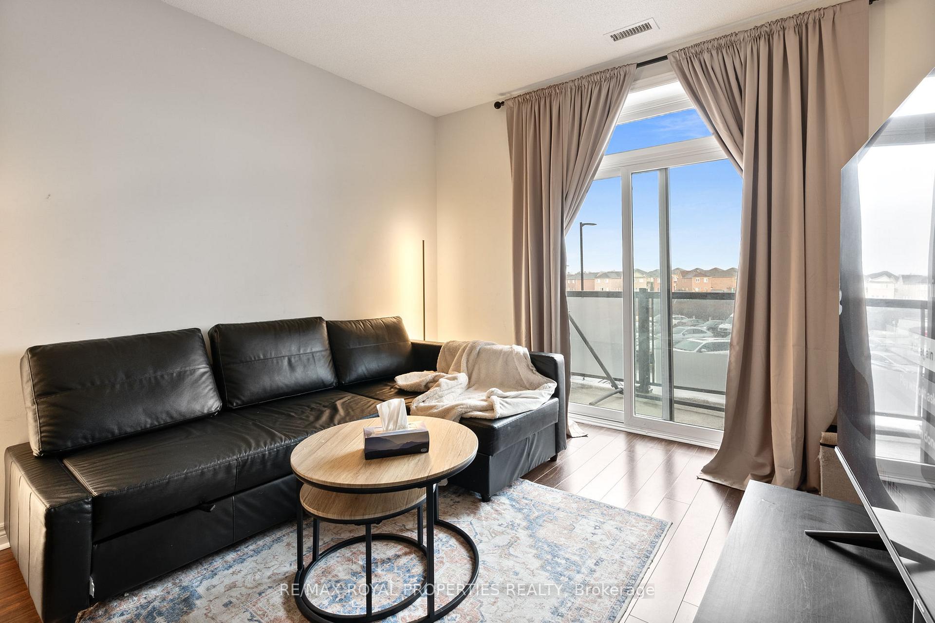 Photo 10 of Unit 216, 7325 Markham Road, Markham, Cedarwood — HOMEH