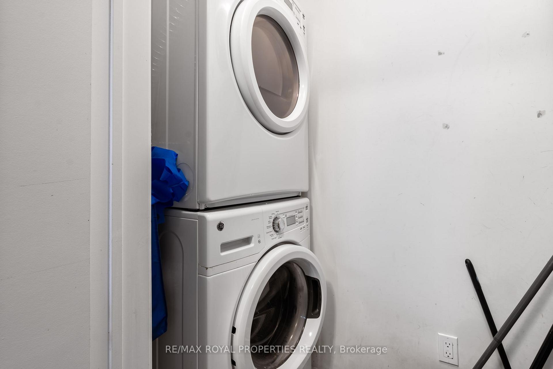 Photo 17 of Unit 216, 7325 Markham Road, Markham, Cedarwood — HOMEH