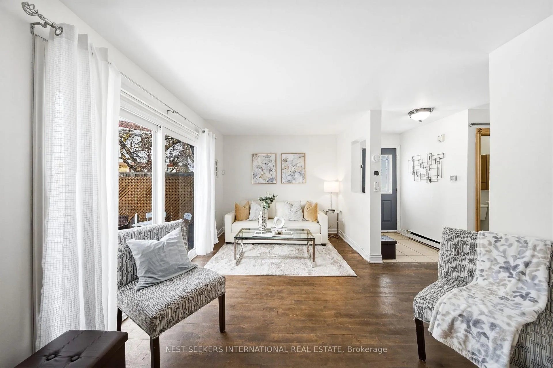 Photo 10 of Unit 30, 6540 Falconer Drive, Mississauga, Streetsville — HOMEH