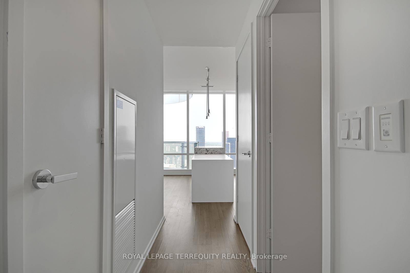Photo 2 of Unit 4003, 1 Bloor Street E, Toronto, Church-Yonge Corridor — HOMEH