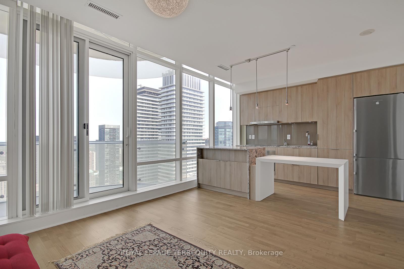 Photo 12 of Unit 4003, 1 Bloor Street E, Toronto, Church-Yonge Corridor — HOMEH