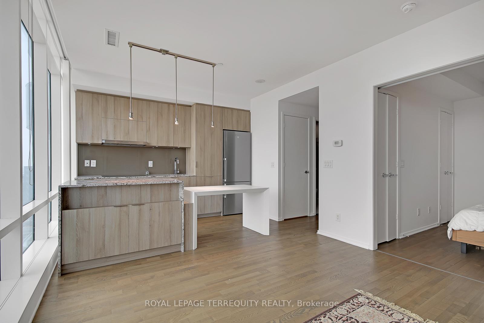 Photo 14 of Unit 4003, 1 Bloor Street E, Toronto, Church-Yonge Corridor — HOMEH