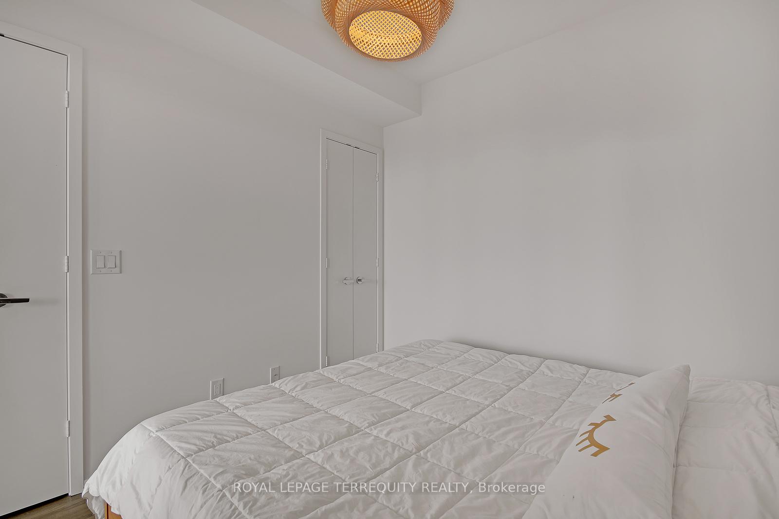 Photo 19 of Unit 4003, 1 Bloor Street E, Toronto, Church-Yonge Corridor — HOMEH
