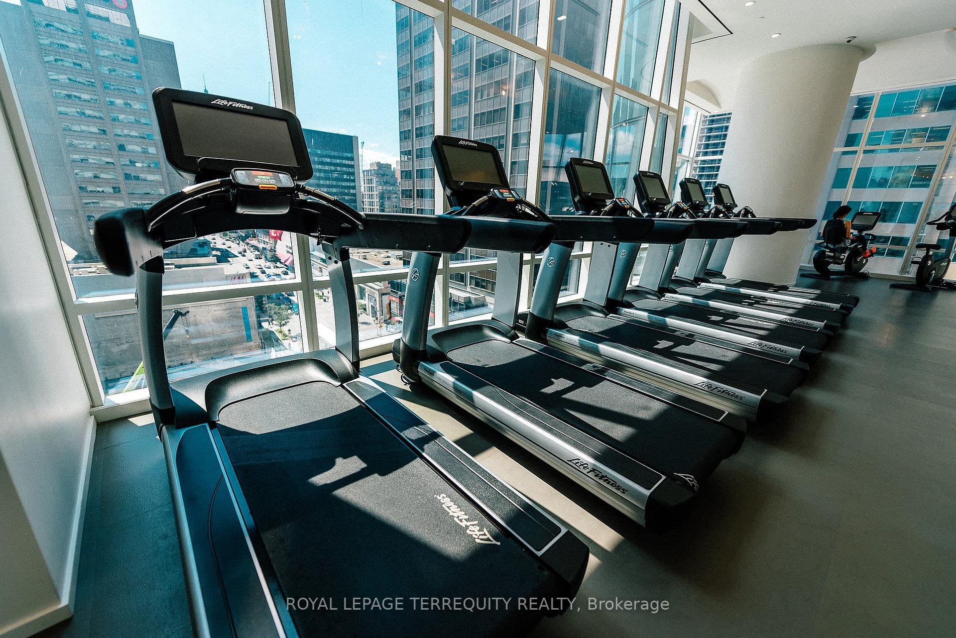 Photo 26 of Unit 4003, 1 Bloor Street E, Toronto, Church-Yonge Corridor — HOMEH