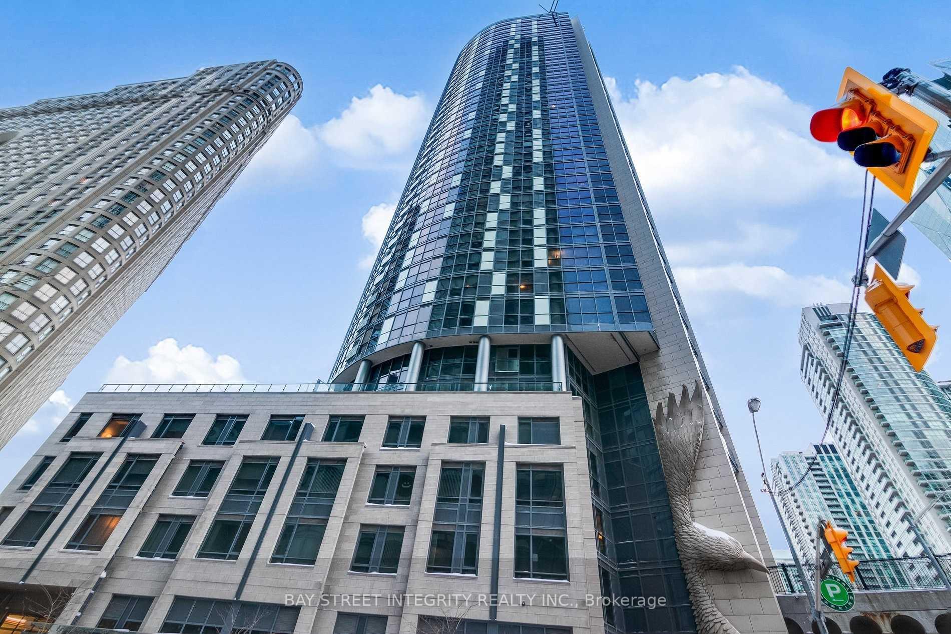 Photo 1 of Unit 1705, 1 The Esplanade Drive, Toronto, Waterfront Communities — HOMEH