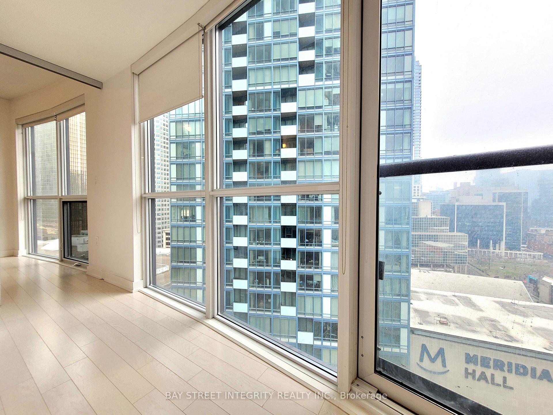 Photo 9 of Unit 1705, 1 The Esplanade Drive, Toronto, Waterfront Communities — HOMEH