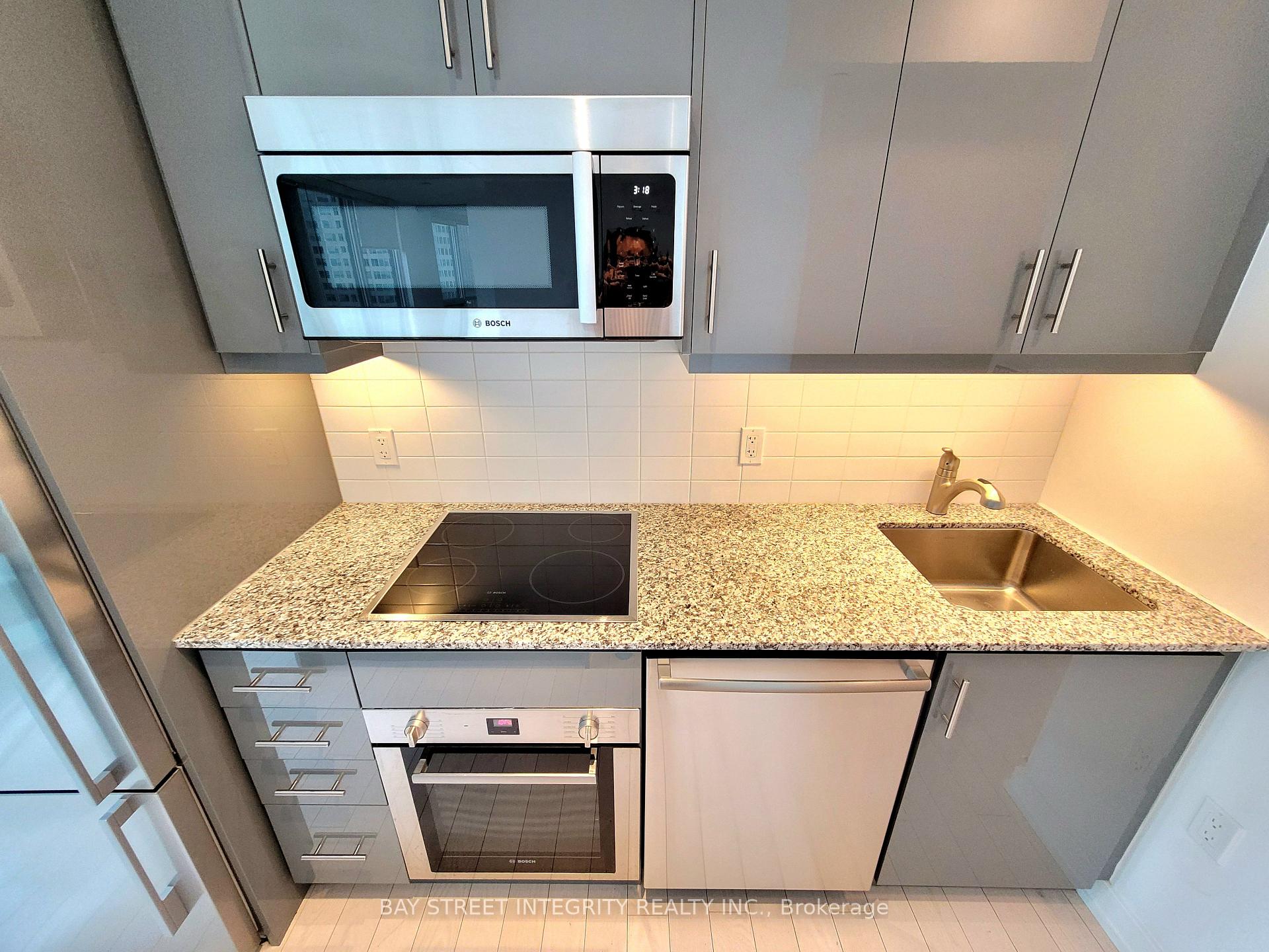 Photo 13 of Unit 1705, 1 The Esplanade Drive, Toronto, Waterfront Communities — HOMEH